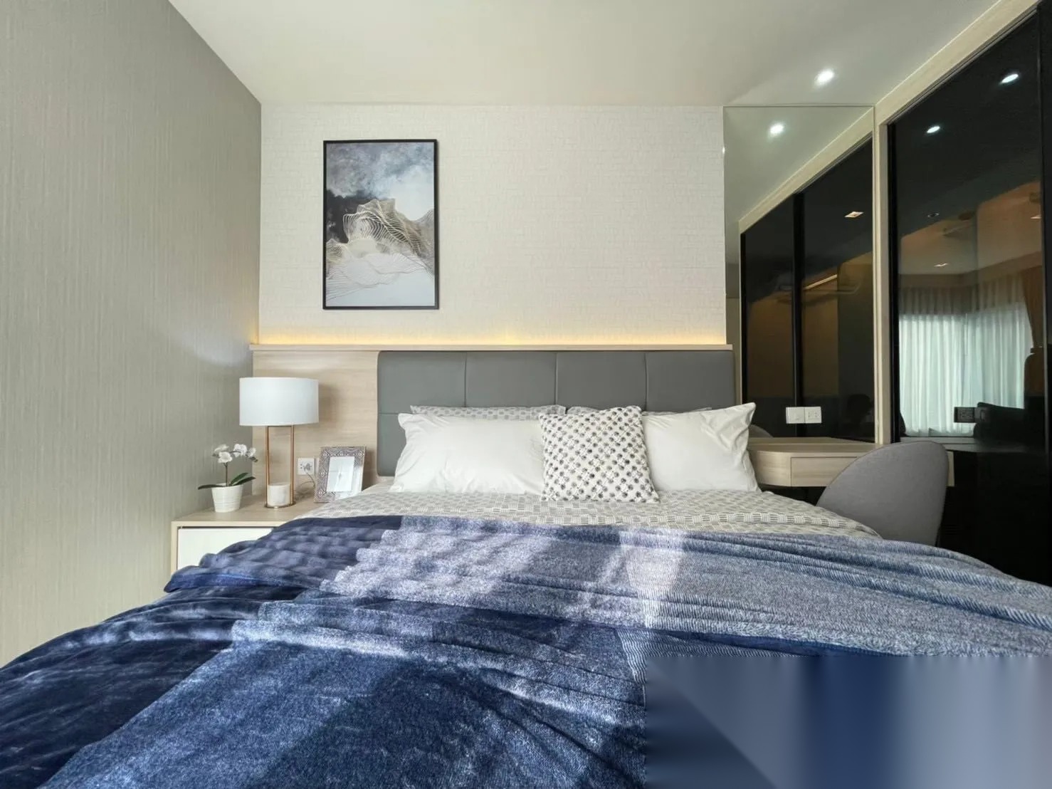 2 Bedroom Condo for sale at Life One Wireless — photo 5