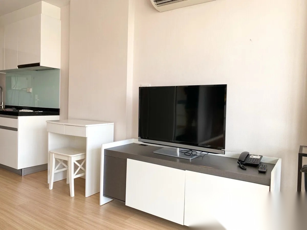 1 Bedroom Condo for sale at Mayfair Place Sukhumvit 64 — photo 4