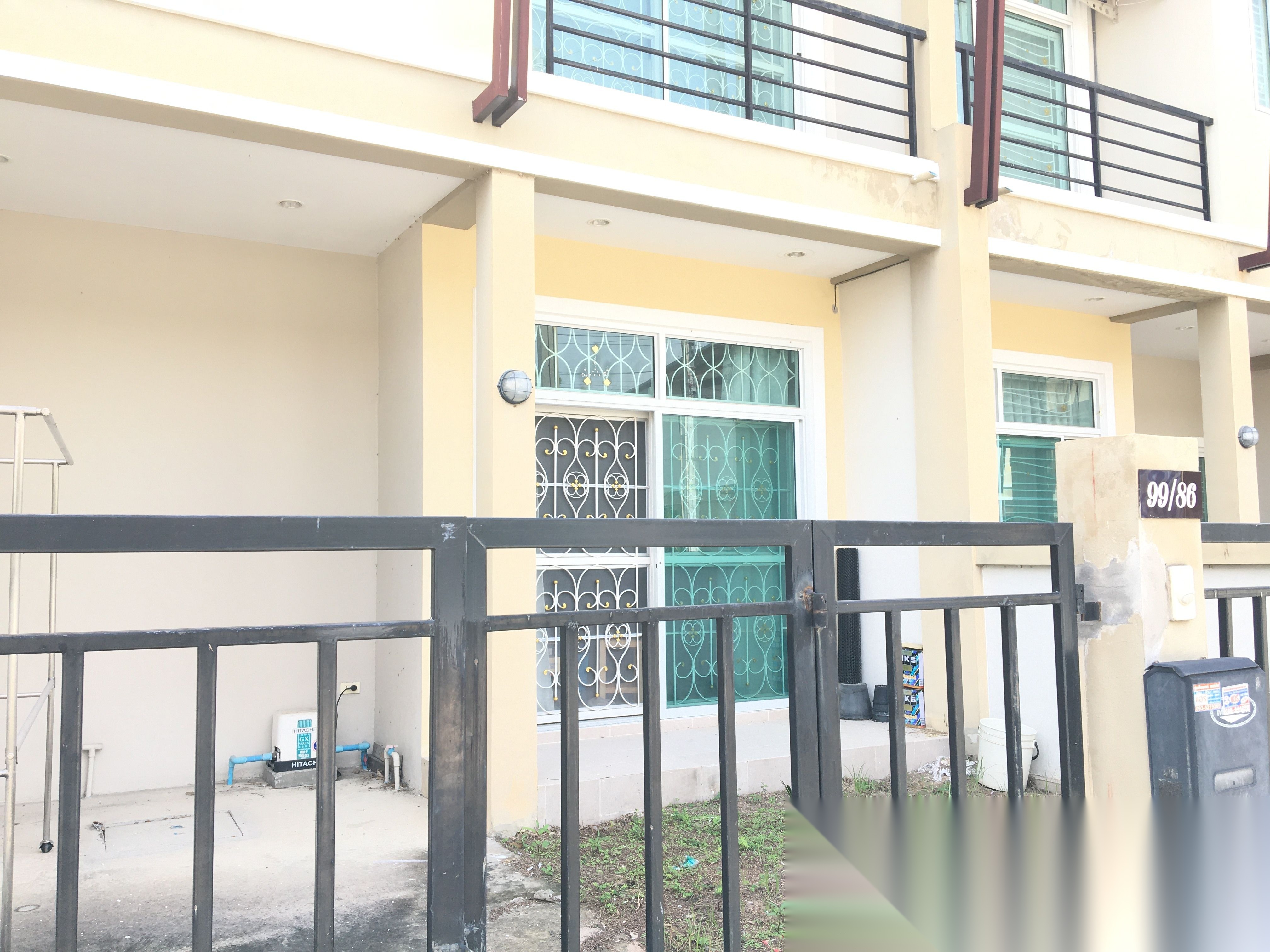4 Bedroom Townhouse for rent at Baan Saranrom