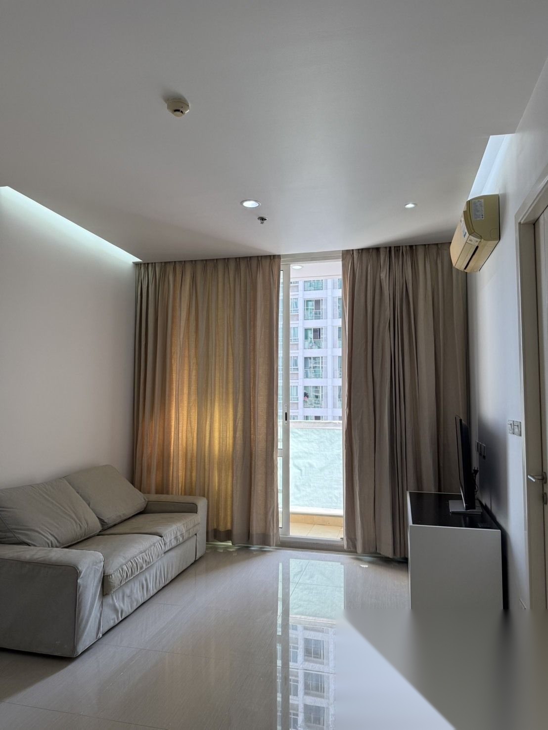 1 Bedroom Condo for sale at TC Green Rama 9 — photo 1