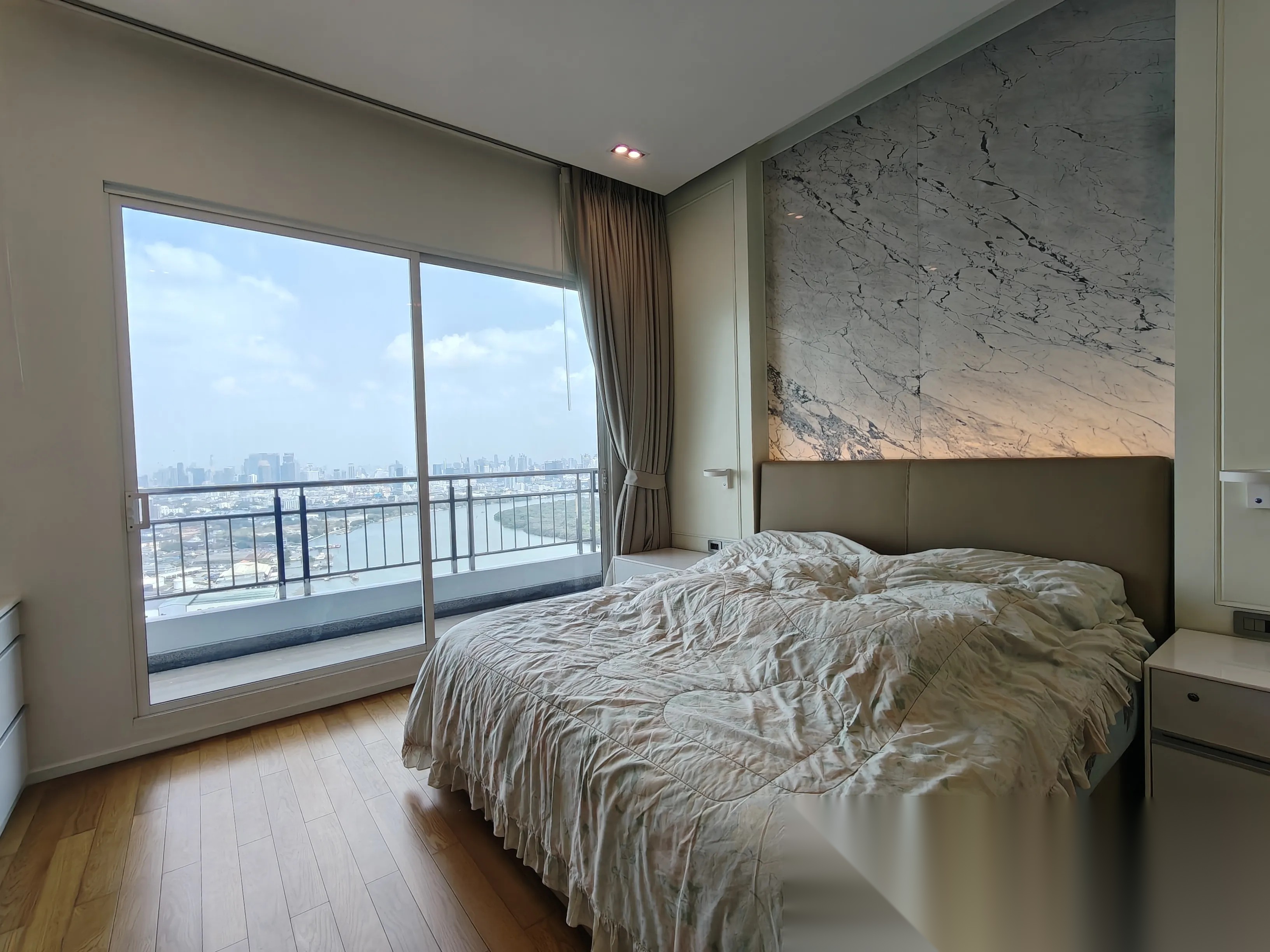 3 Bedroom Condo for sale at Supalai Prima Riva — photo 4