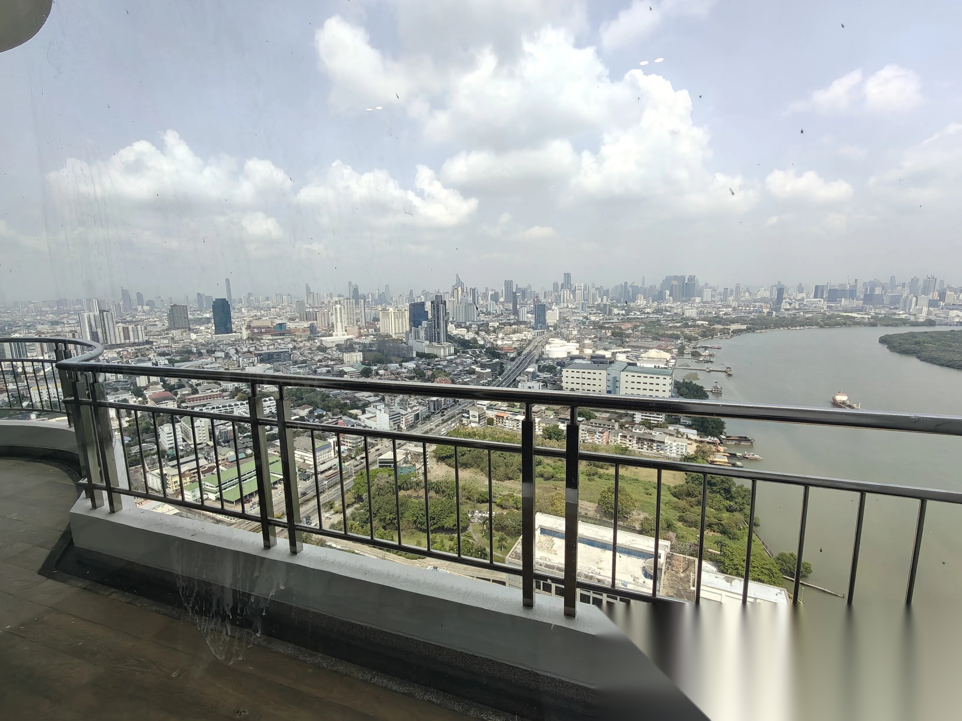 3 Bedroom Condo for sale at Supalai Prima Riva — photo 5