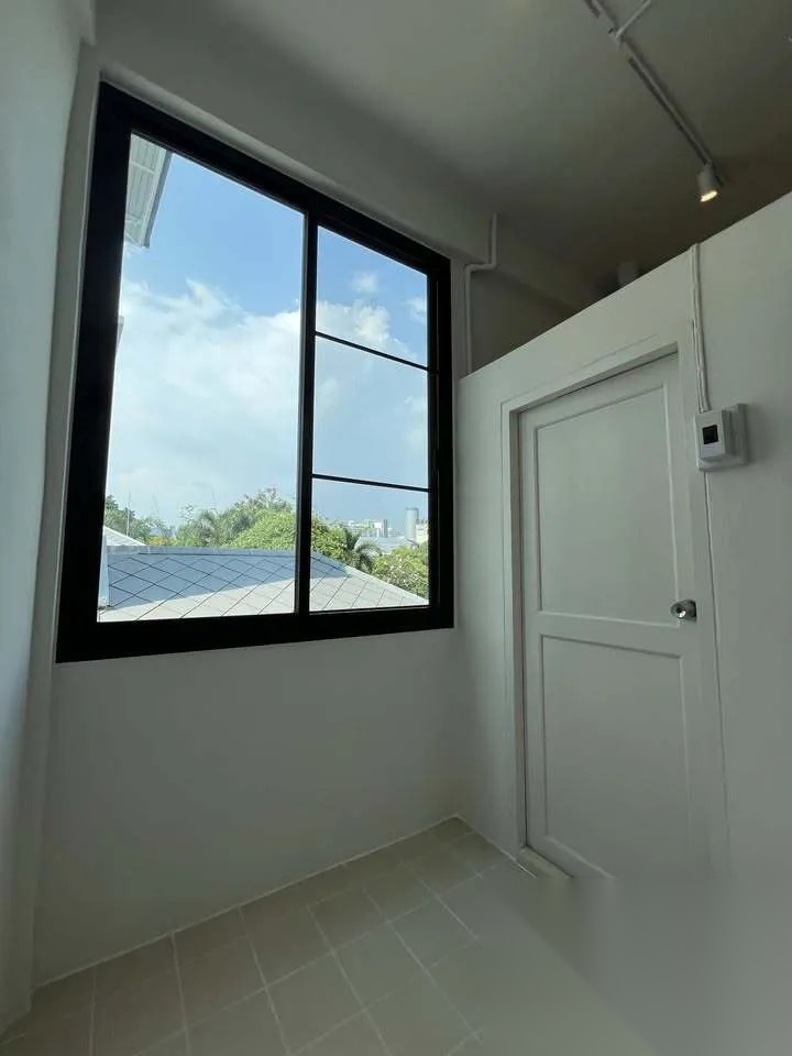 Townhouse at Charoen Nakhon Soi 14 — photo 3