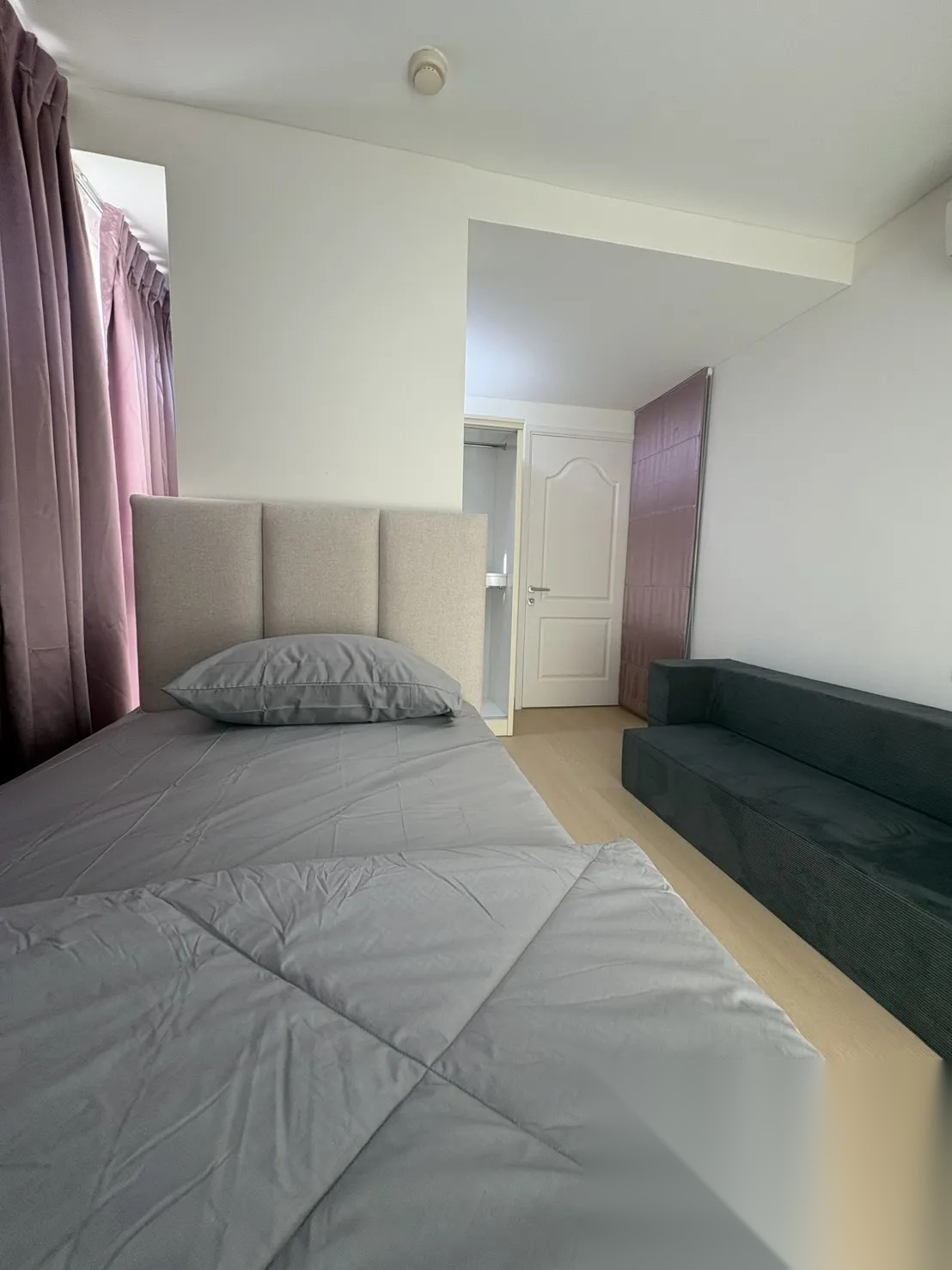 2 Bedroom Condo for sale at Chateau In Town Phaholyothin 11 — photo 4