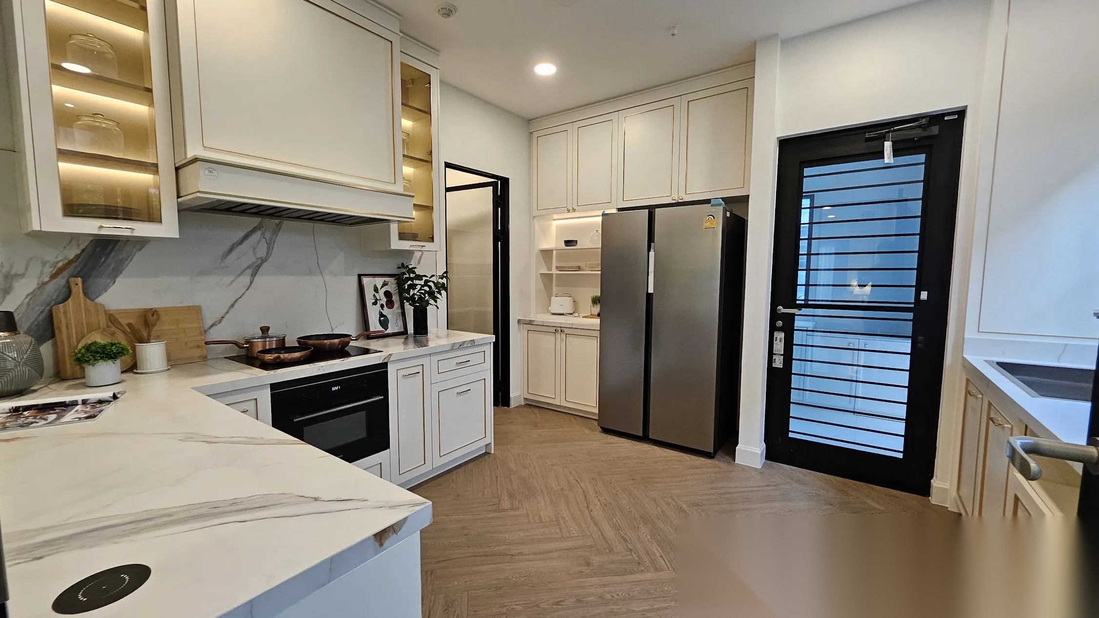 4 Bedroom House for sale at Nantawan Rama 9 - New Krungthepkretha — photo 4