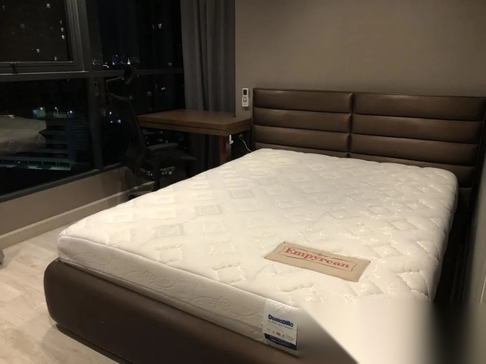 2 Bedroom Condo for sale at Ideo Mobi Sathorn — photo 4