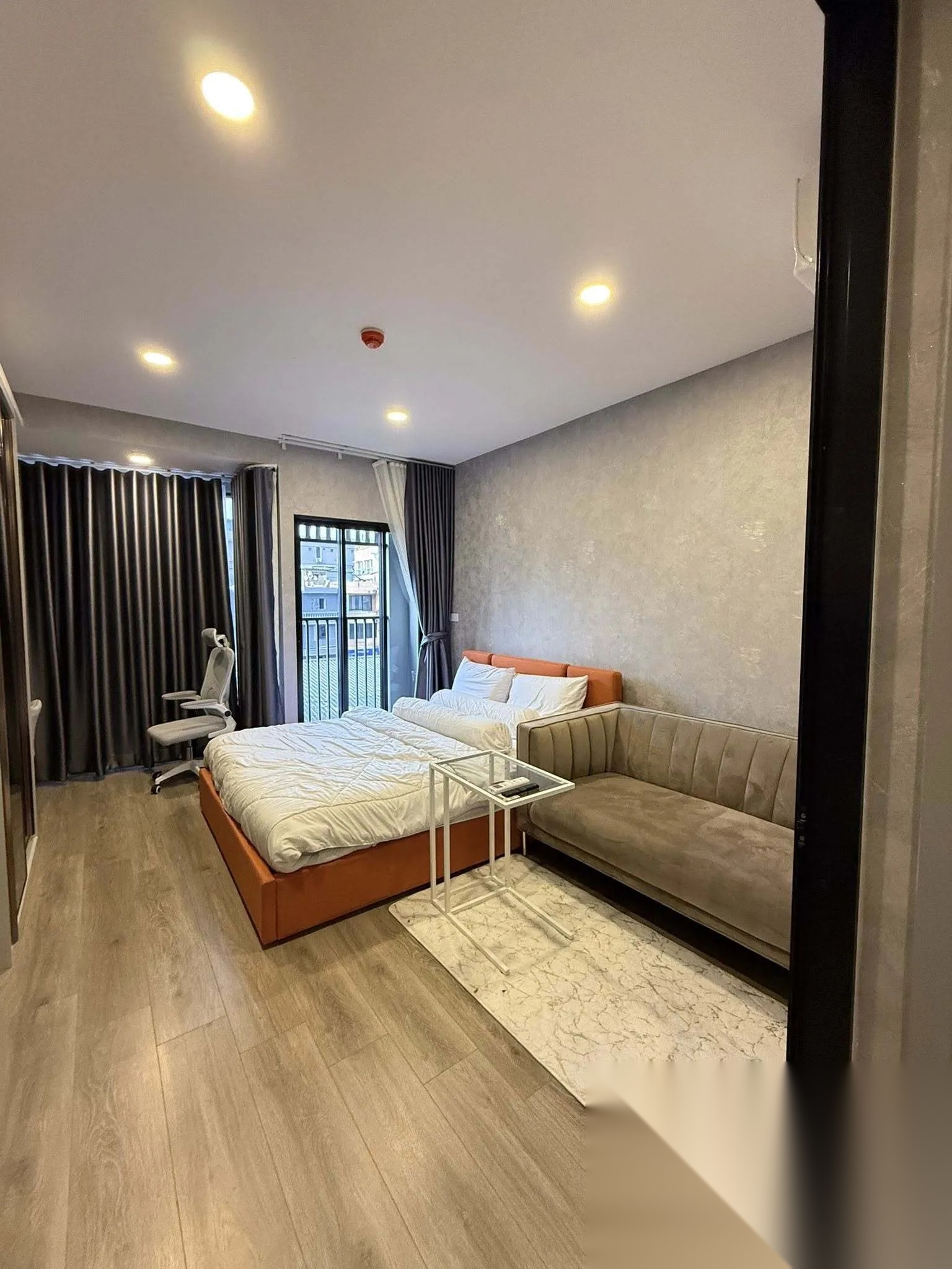 Studio Condo for sale at Soho Bangkok Ratchada — photo 2