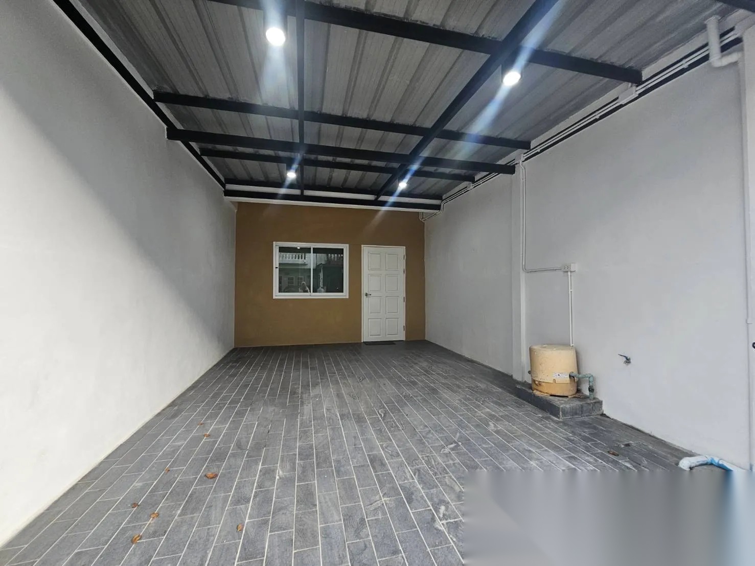 2 Bedroom Townhouse for sale at Pricha 8 Village — photo 2