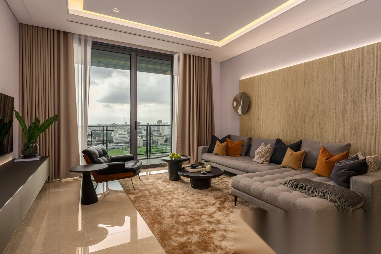 2 Bedroom Condo for sale at The Residences at Sindhorn Kempinski Hotel Bangkok [Leasehold] — photo 1
