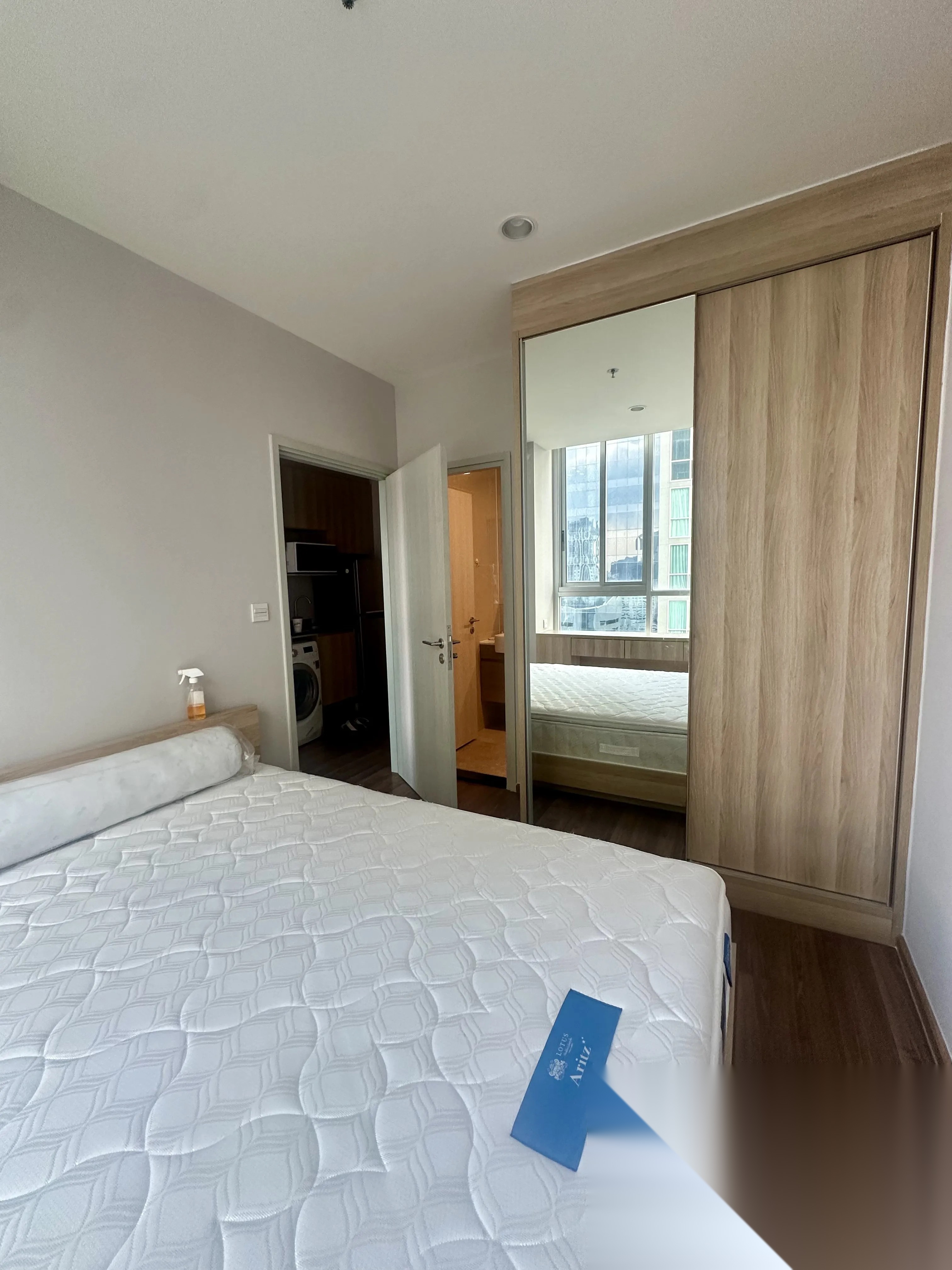 1 Bedroom Condo for sale at Noble Revolve Ratchada 2 — photo 4