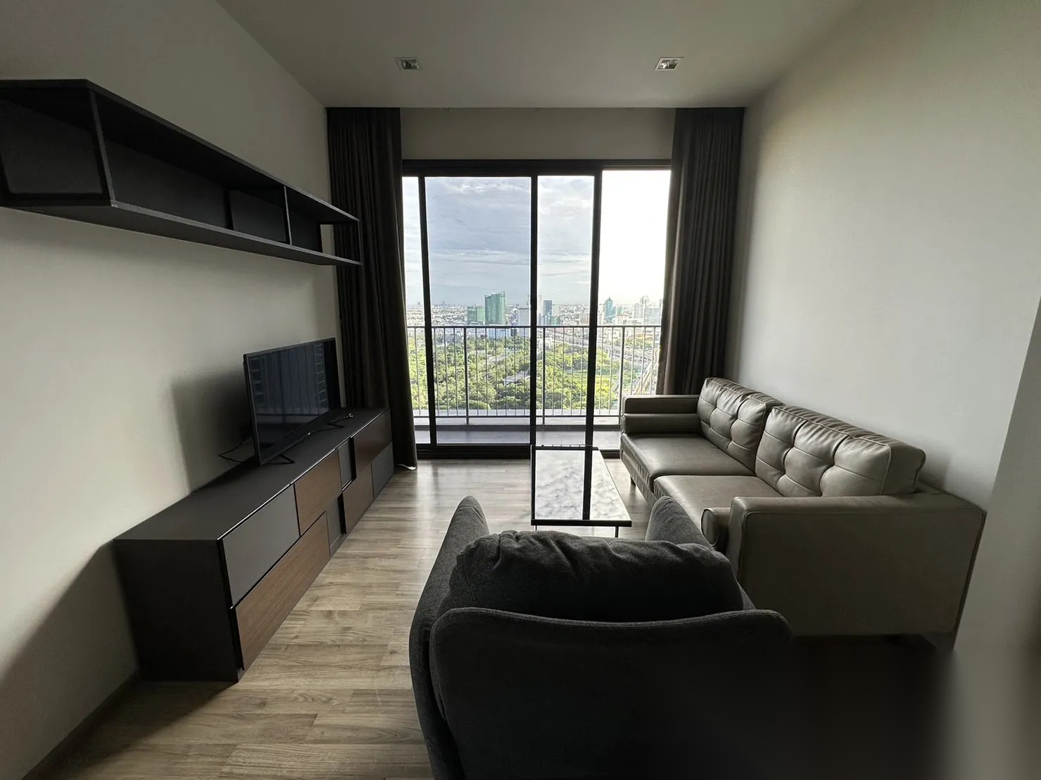 3 Bedroom Condo for sale at The Line Jatujak - Mochit — photo 2