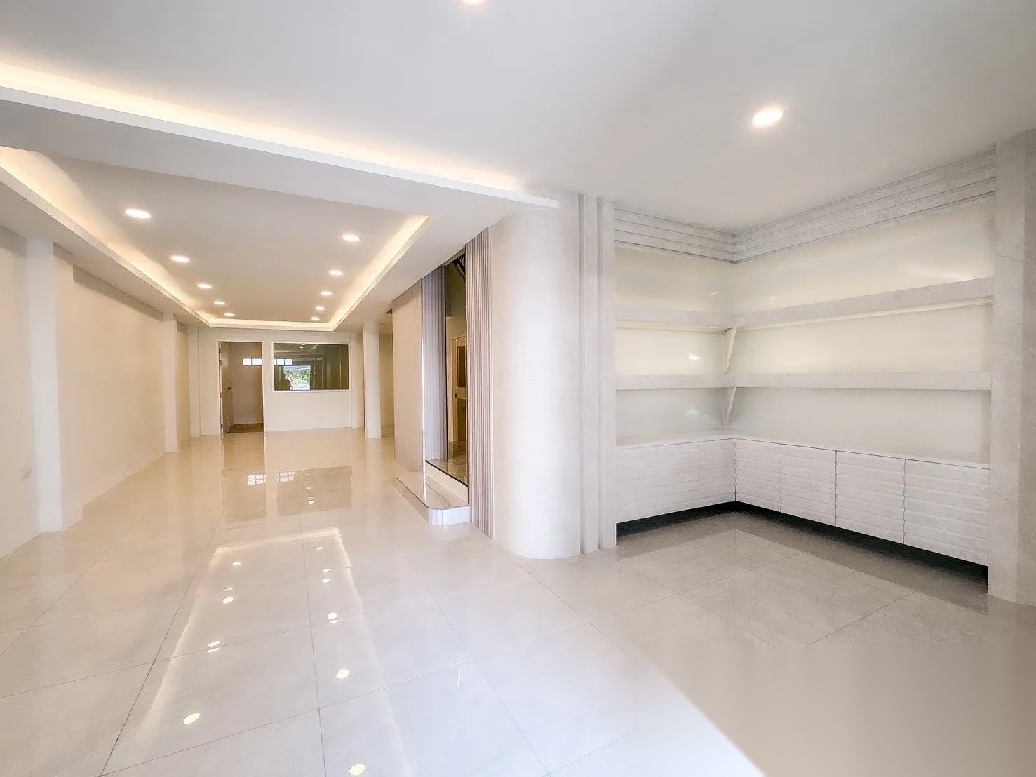 4 Bedroom Townhouse for sale at Baan Klang Muang Rama 9-Ladprao — photo 5