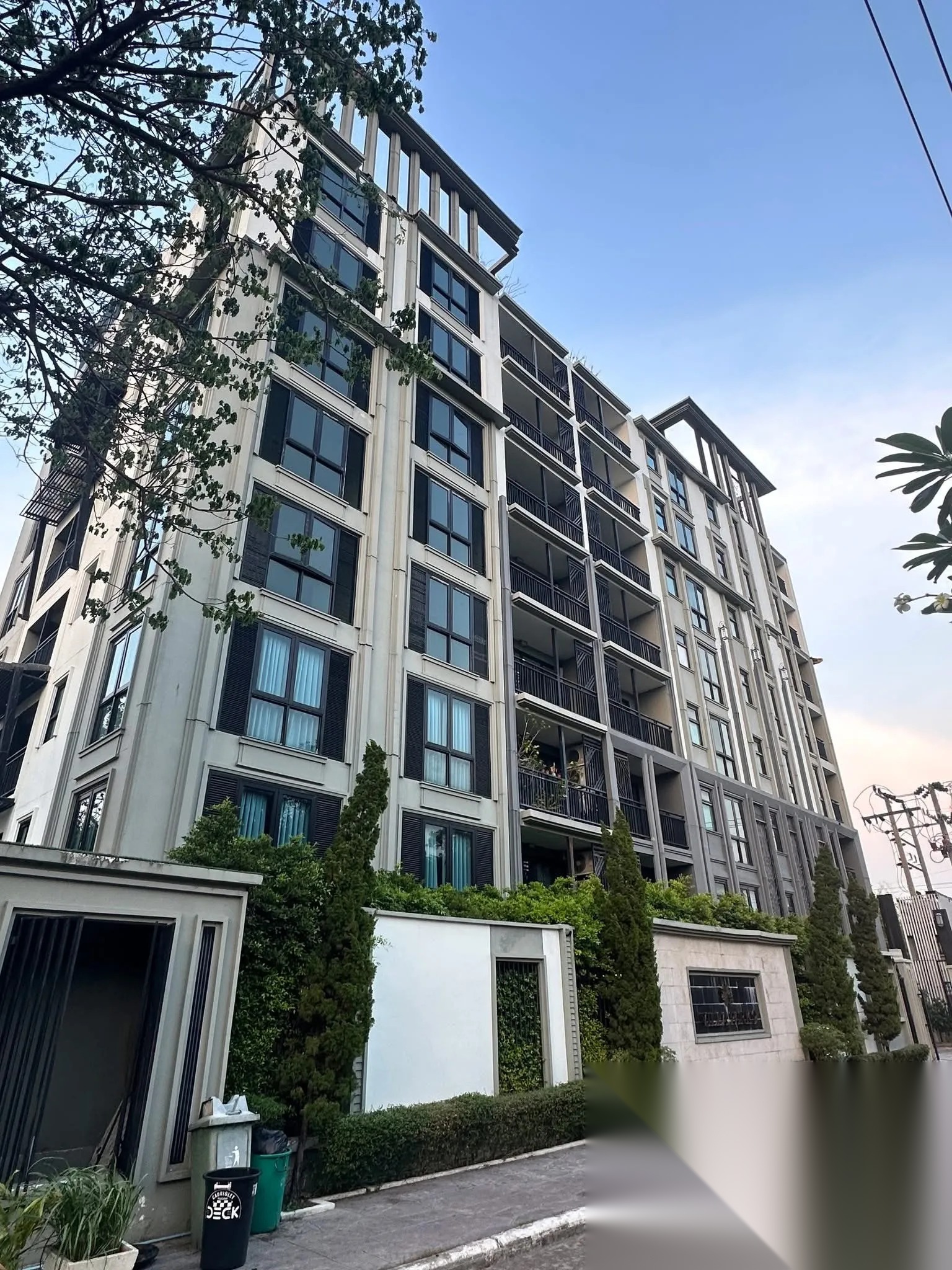 28 Bedroom Hotel for sale at Villa Park 9 Srinakarin - Suanluang — photo 1