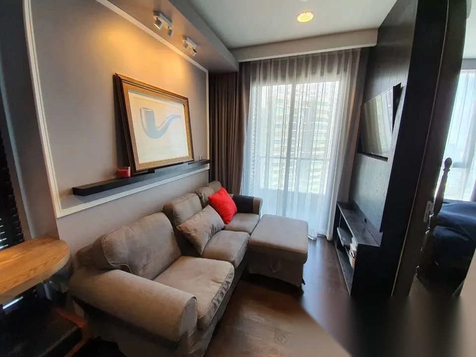 1 Bedroom Condo for sale at The Lumpini 24 — photo 1