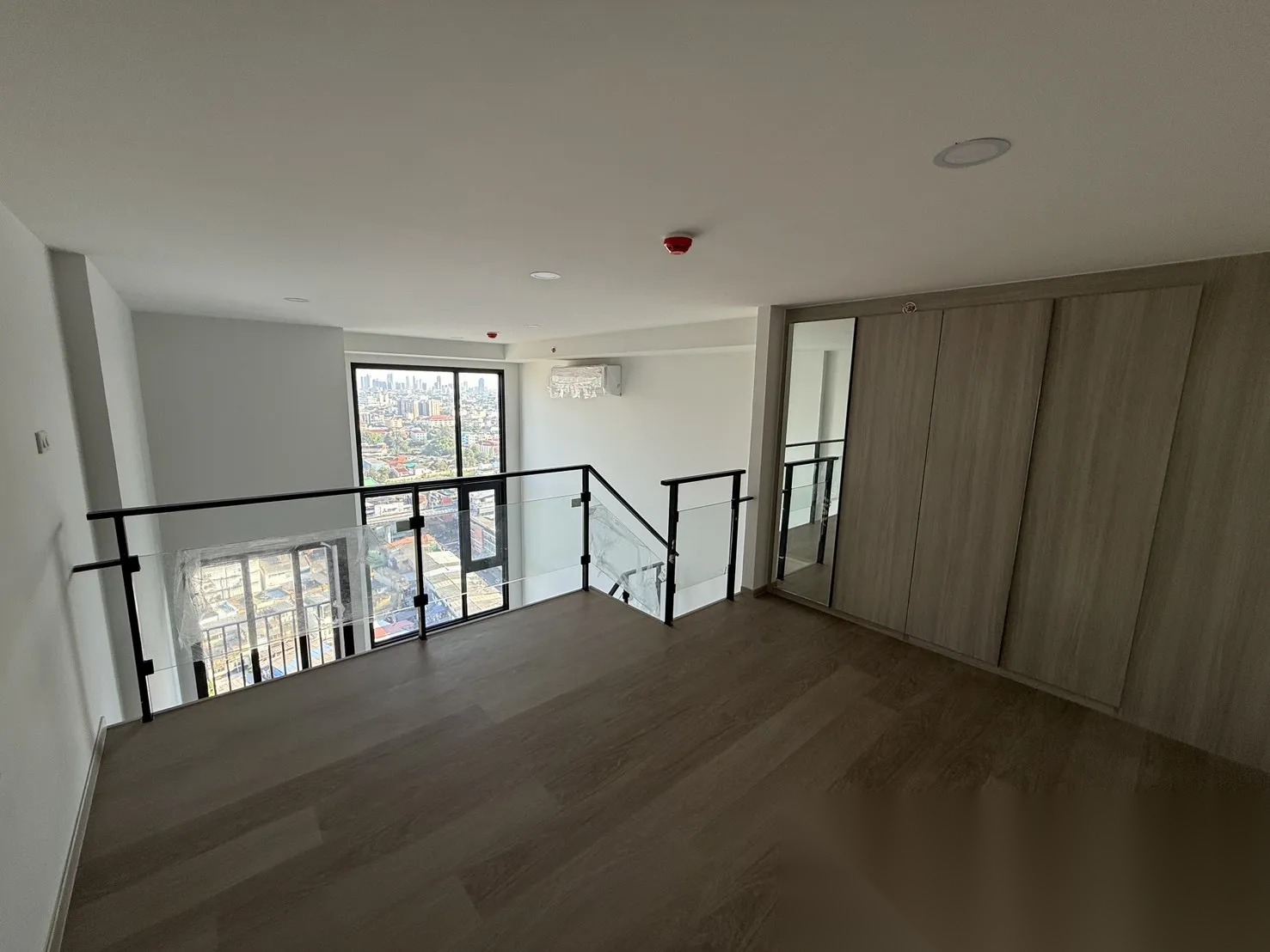 1 Bedroom Condo for sale at Origin Play Bangkhunnon Triple Station — photo 3