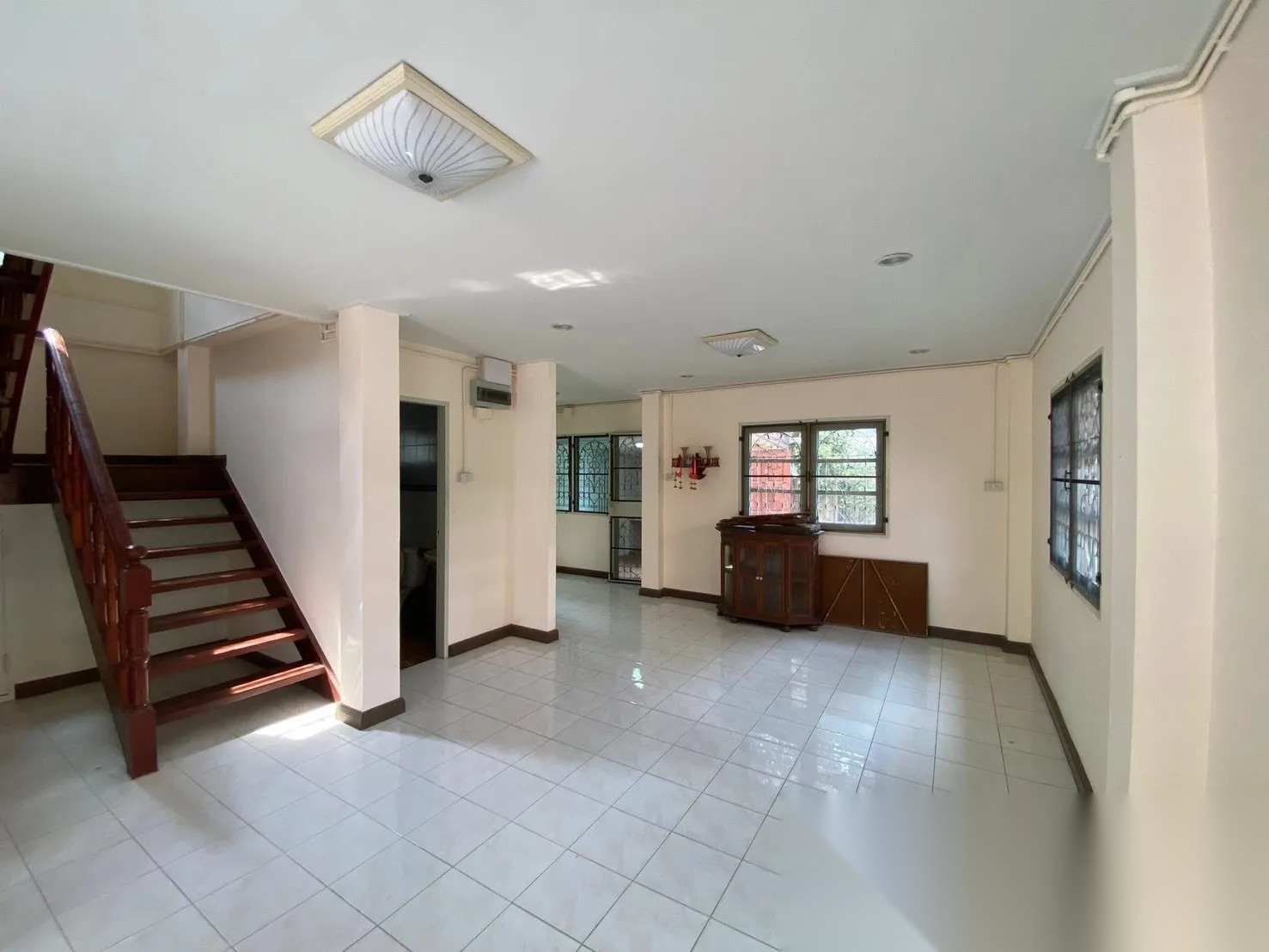 4 Bedroom House for sale at Suwinthawong Housing — photo 1