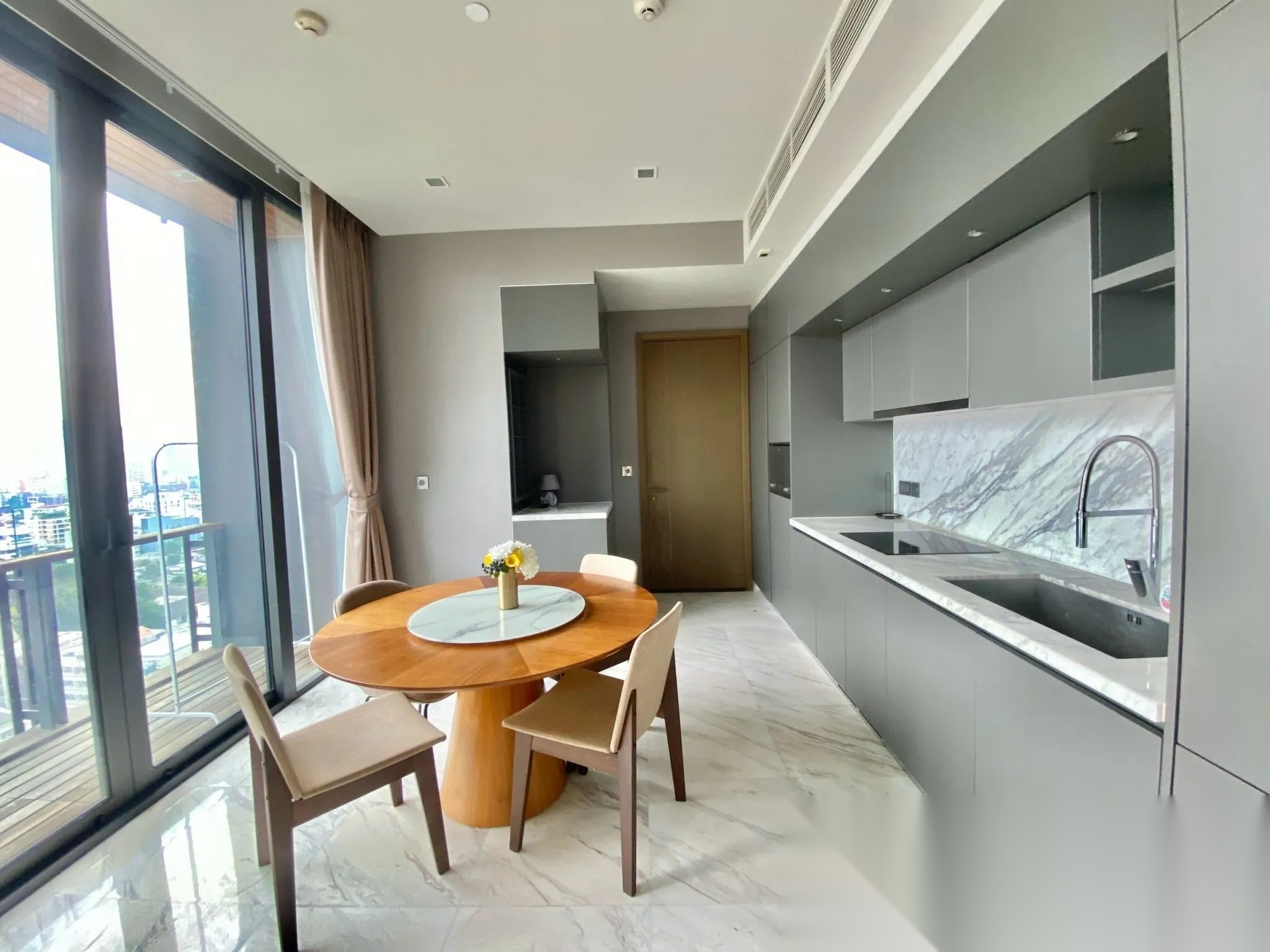 2 Bedroom Condo for sale at The Monument Thong Lo — photo 2