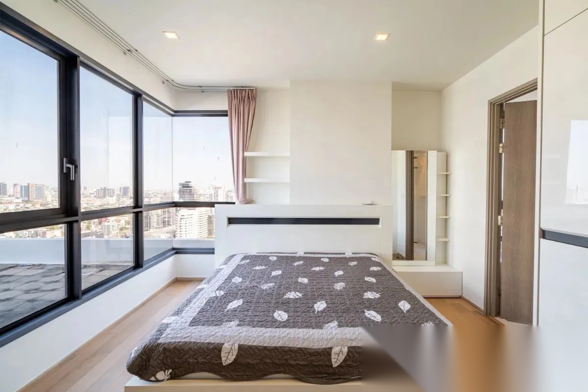 2 Bedroom Condo for sale at Aguston Sukhumvit 22 — photo 4