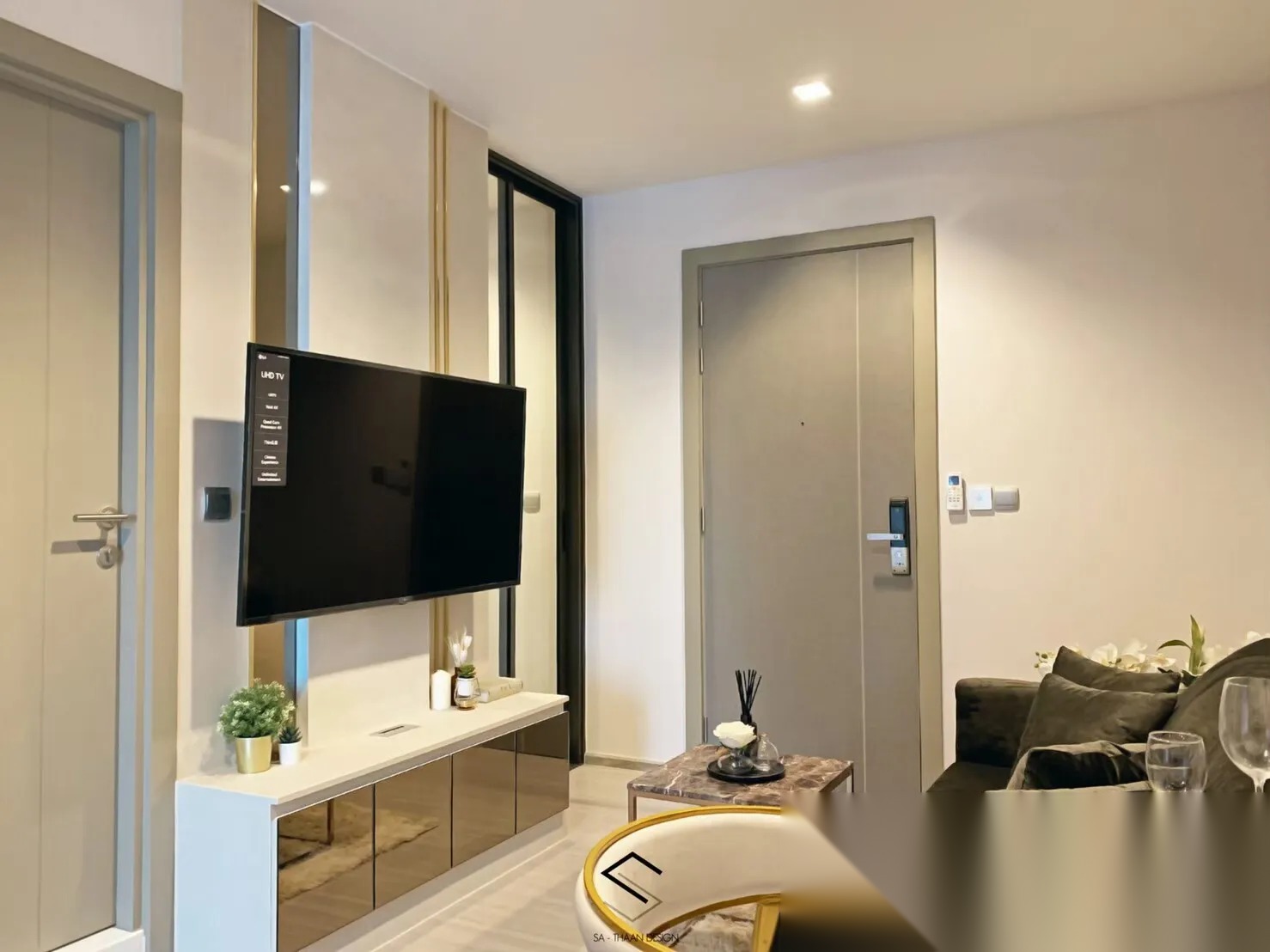 2 Bedroom Condo for sale at Life Asoke Rama 9 — photo 2