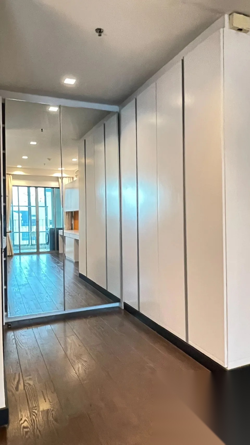3 Bedroom Condo for sale at Ideo Q Phayathai — photo 3