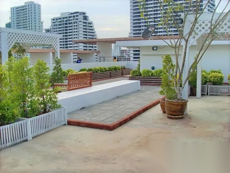 1 Bedroom Condo for sale at The Niche Sukhumvit 49 — photo 3