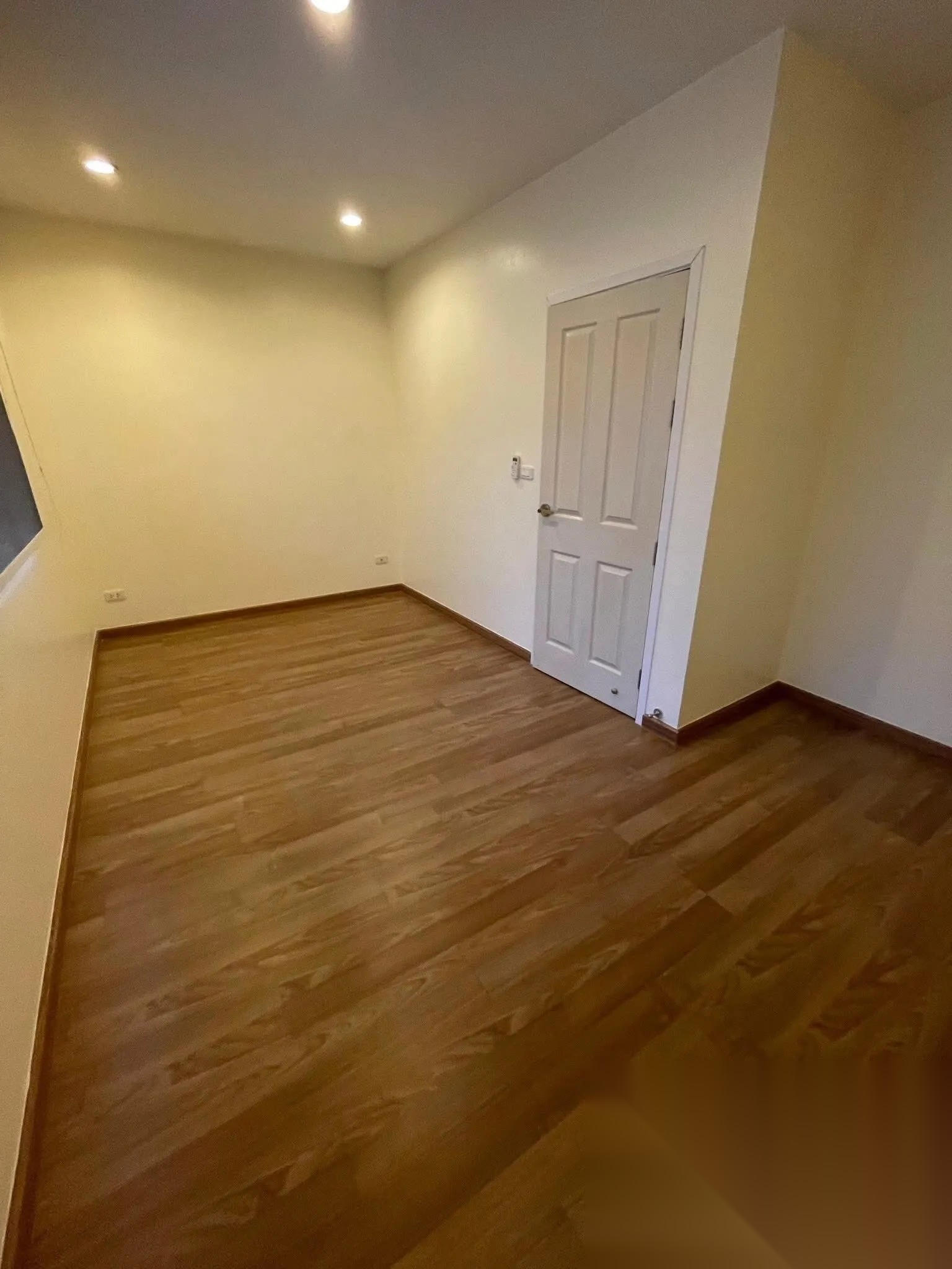 4 Bedroom Townhouse for sale at Villette City Pattanakarn 38 — photo 4