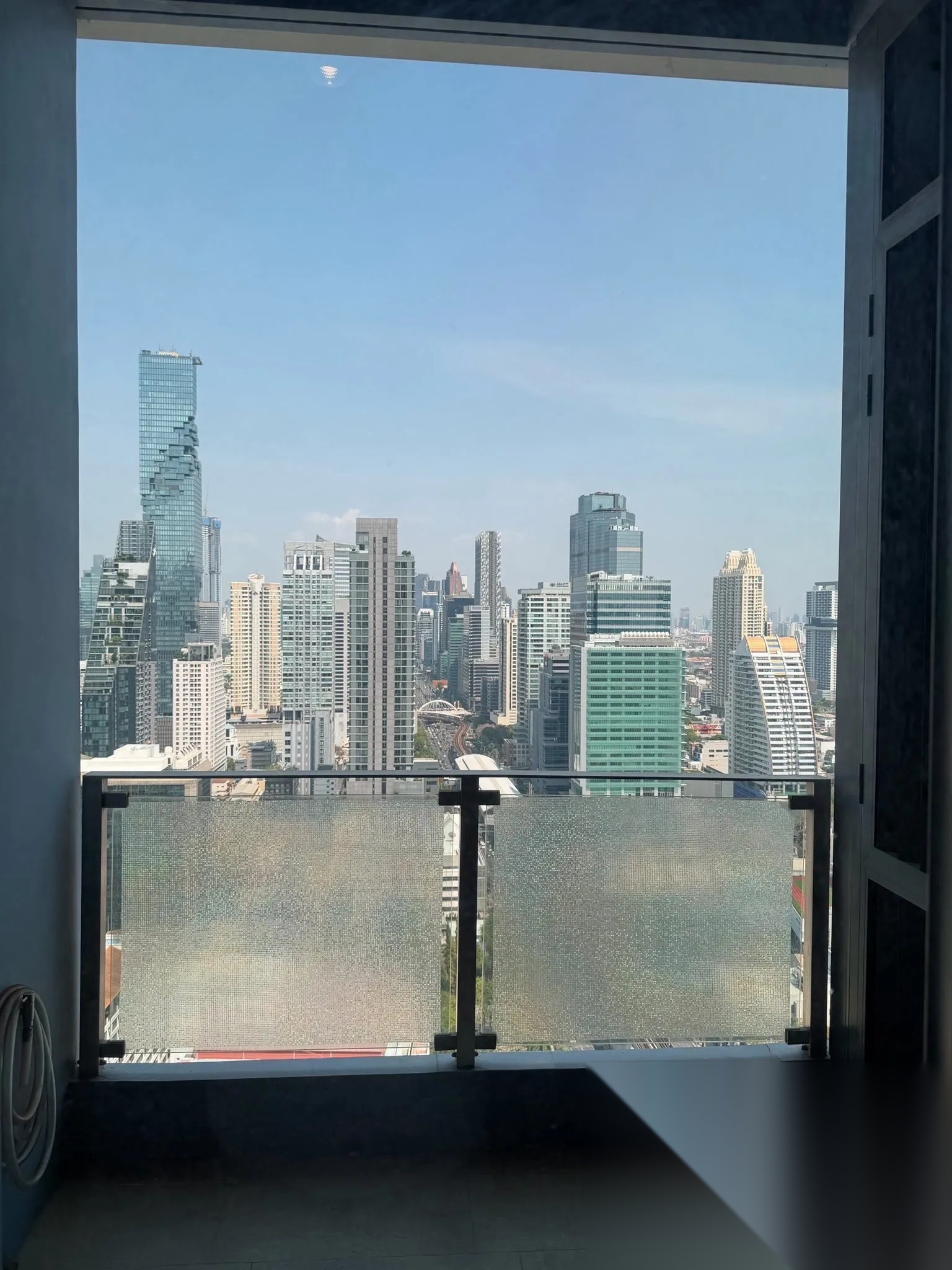 3 Bedroom Condo for sale at The Diplomat Sathorn — photo 3