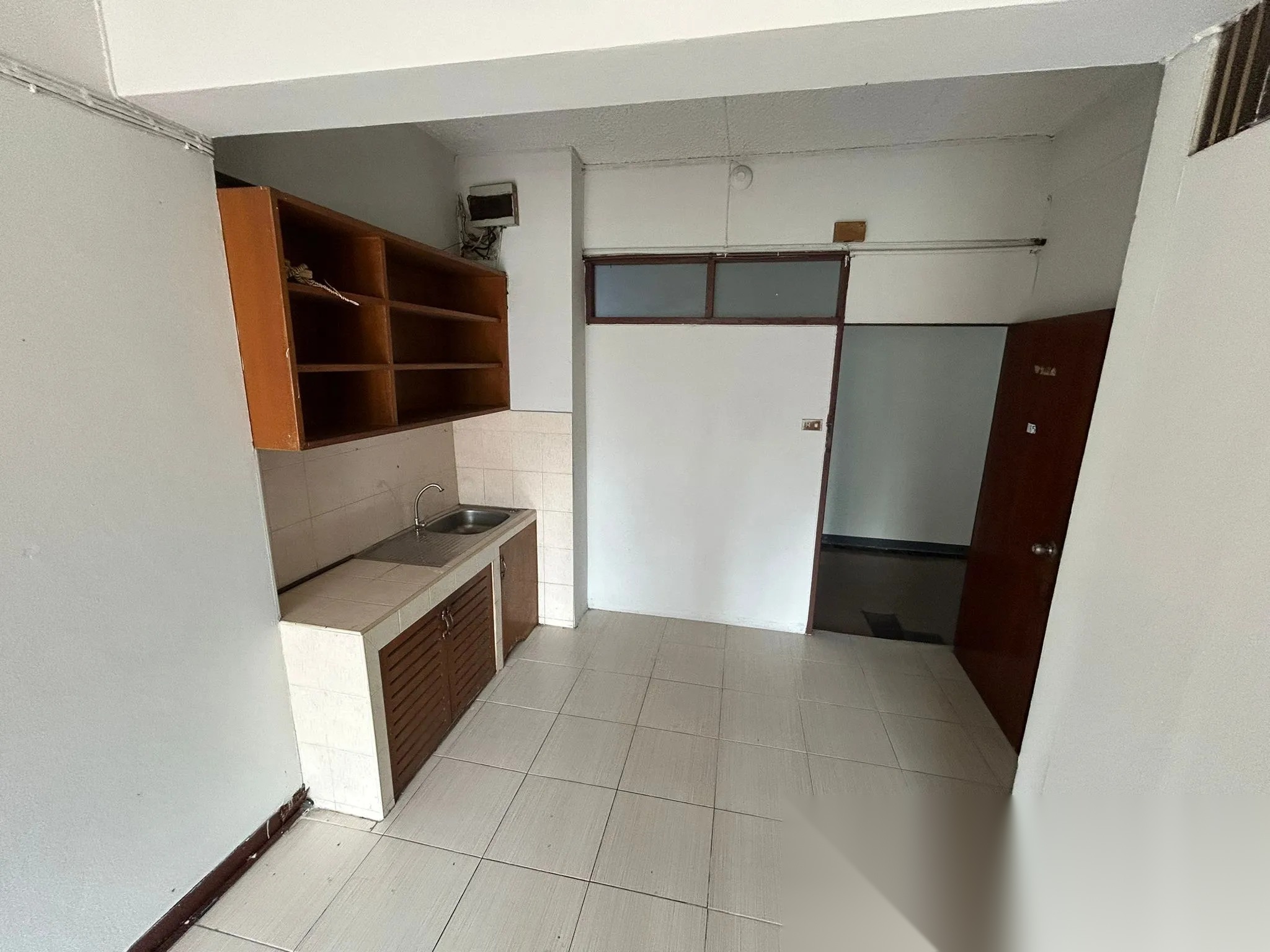 2 Bedroom Condo for sale at Ruenrudee Condominium — photo 3