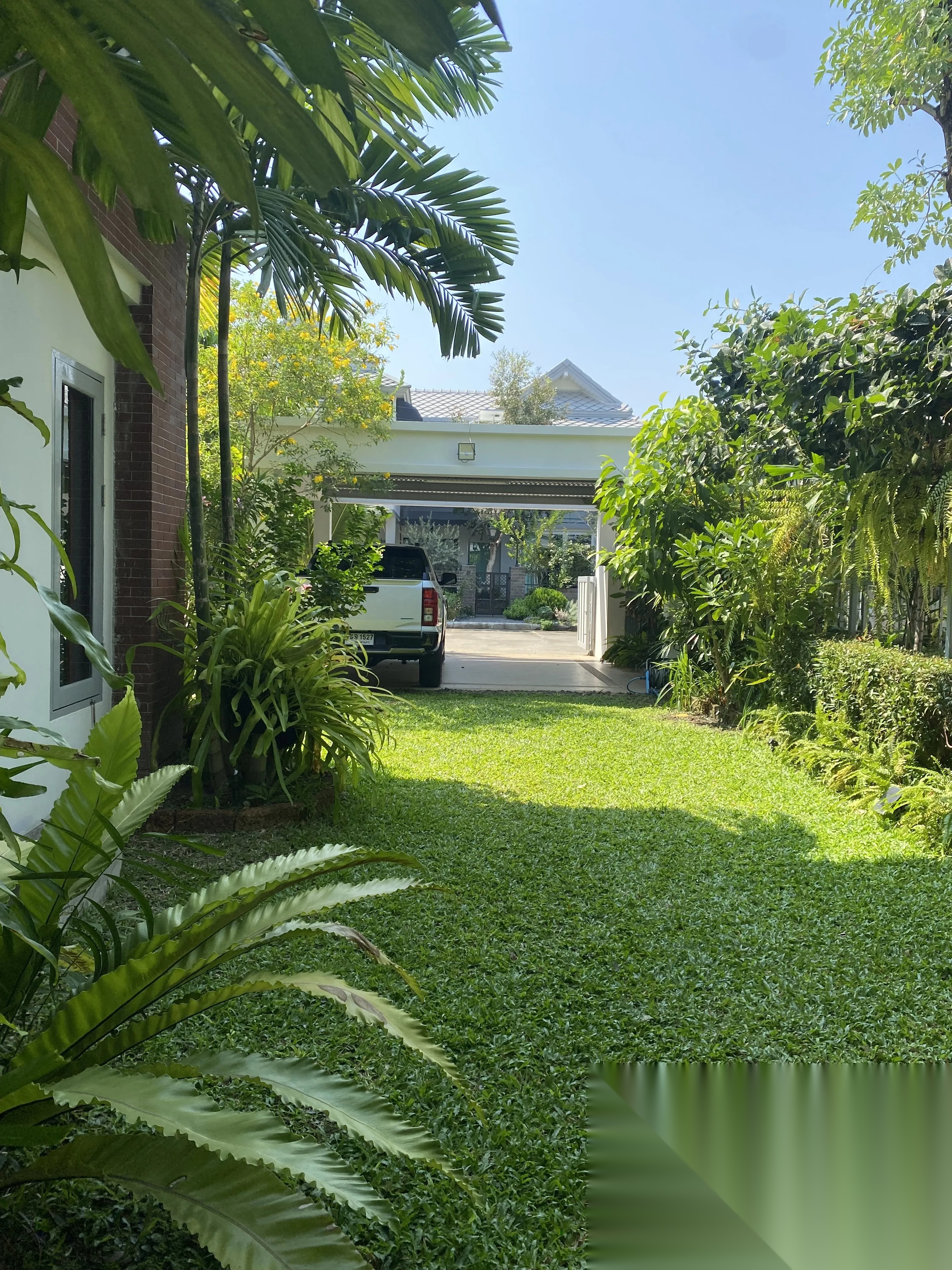4 Bedroom House for sale at Noble Wana Watcharapol — photo 5
