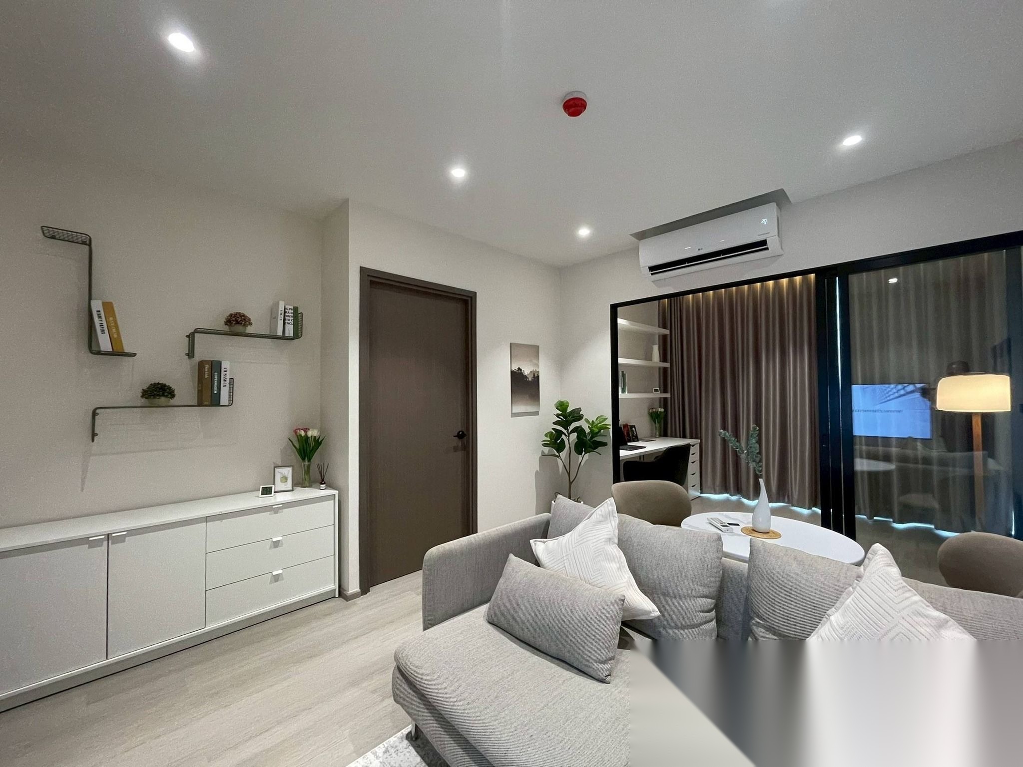 2 Bedroom Condo for sale at Chin Life Ramintra Km. 4 — photo 1