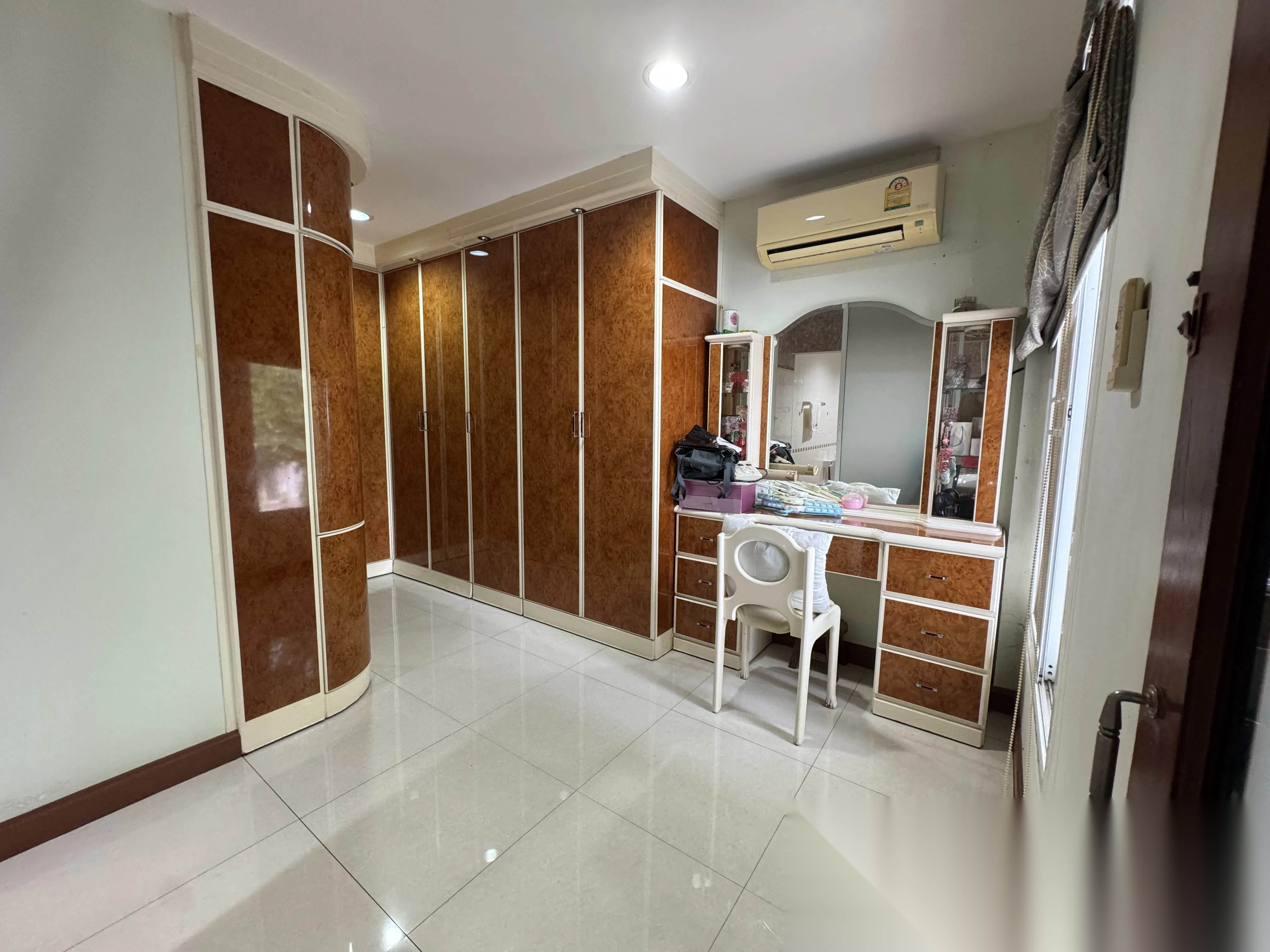 5 Bedroom House for sale at Thawatphong Village — photo 4