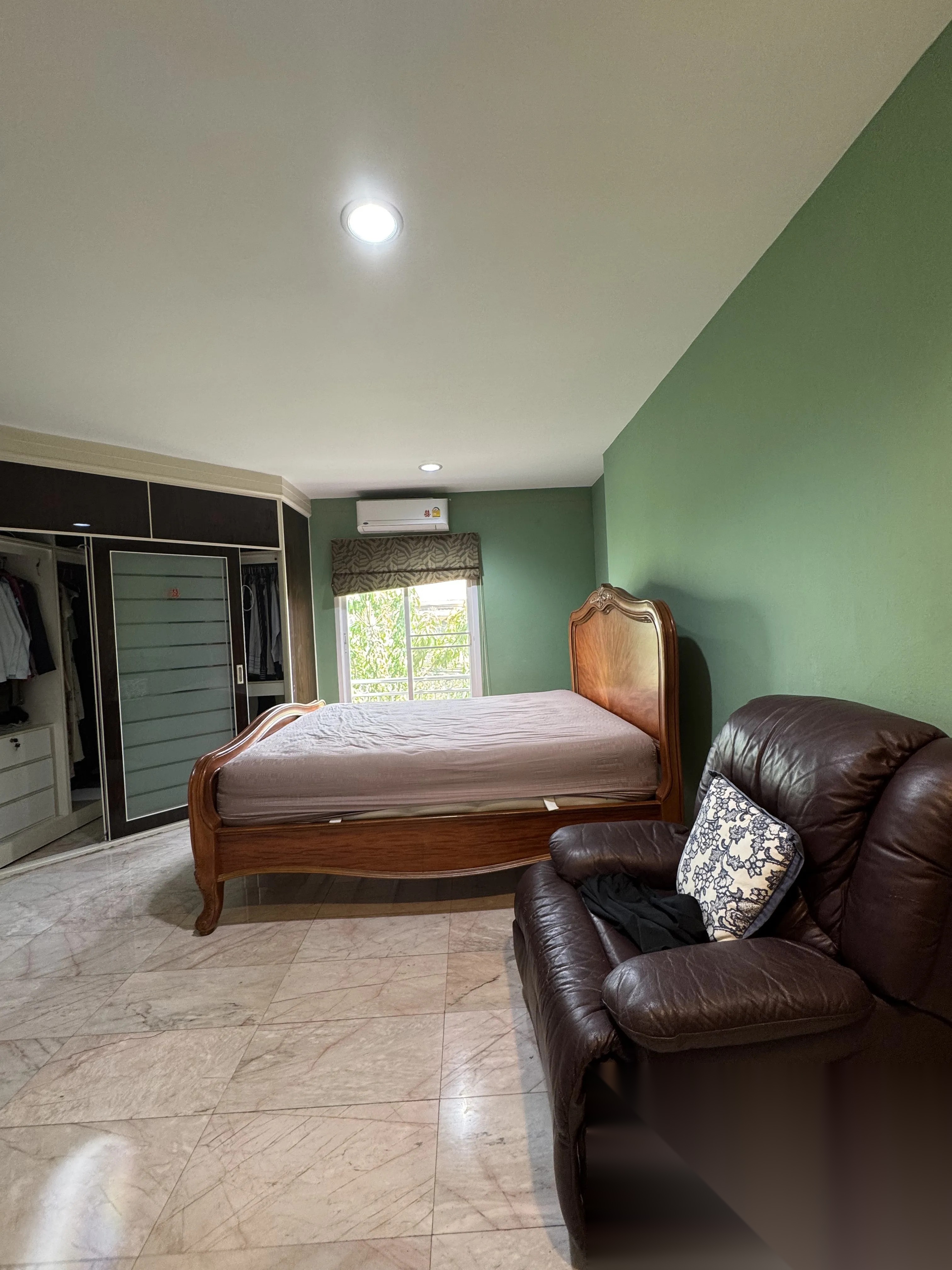 5 Bedroom House for sale at Thawatphong Village — photo 5