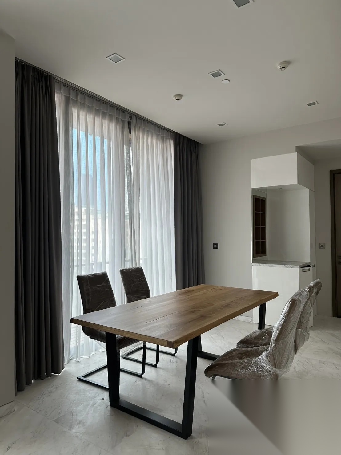 2 Bedroom Condo for sale at The Monument Thong Lo — photo 2