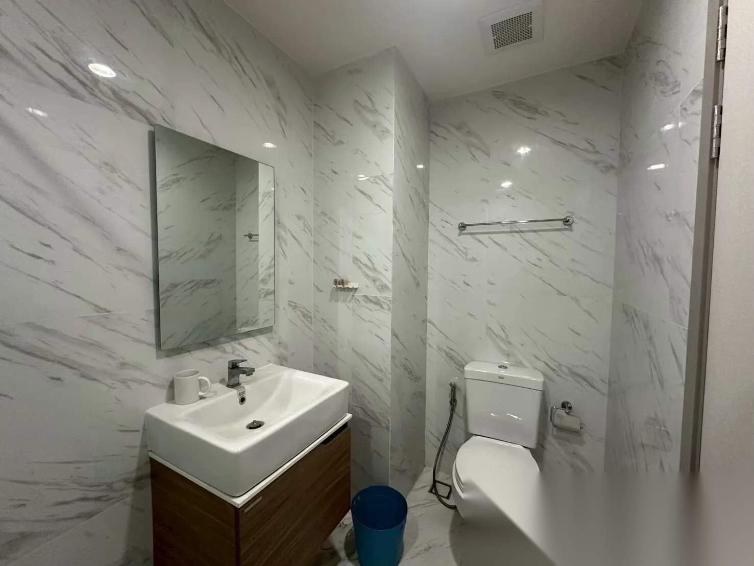 1 Bedroom Condo for sale at Ideo Mobi Sukhumvit East Point — photo 5