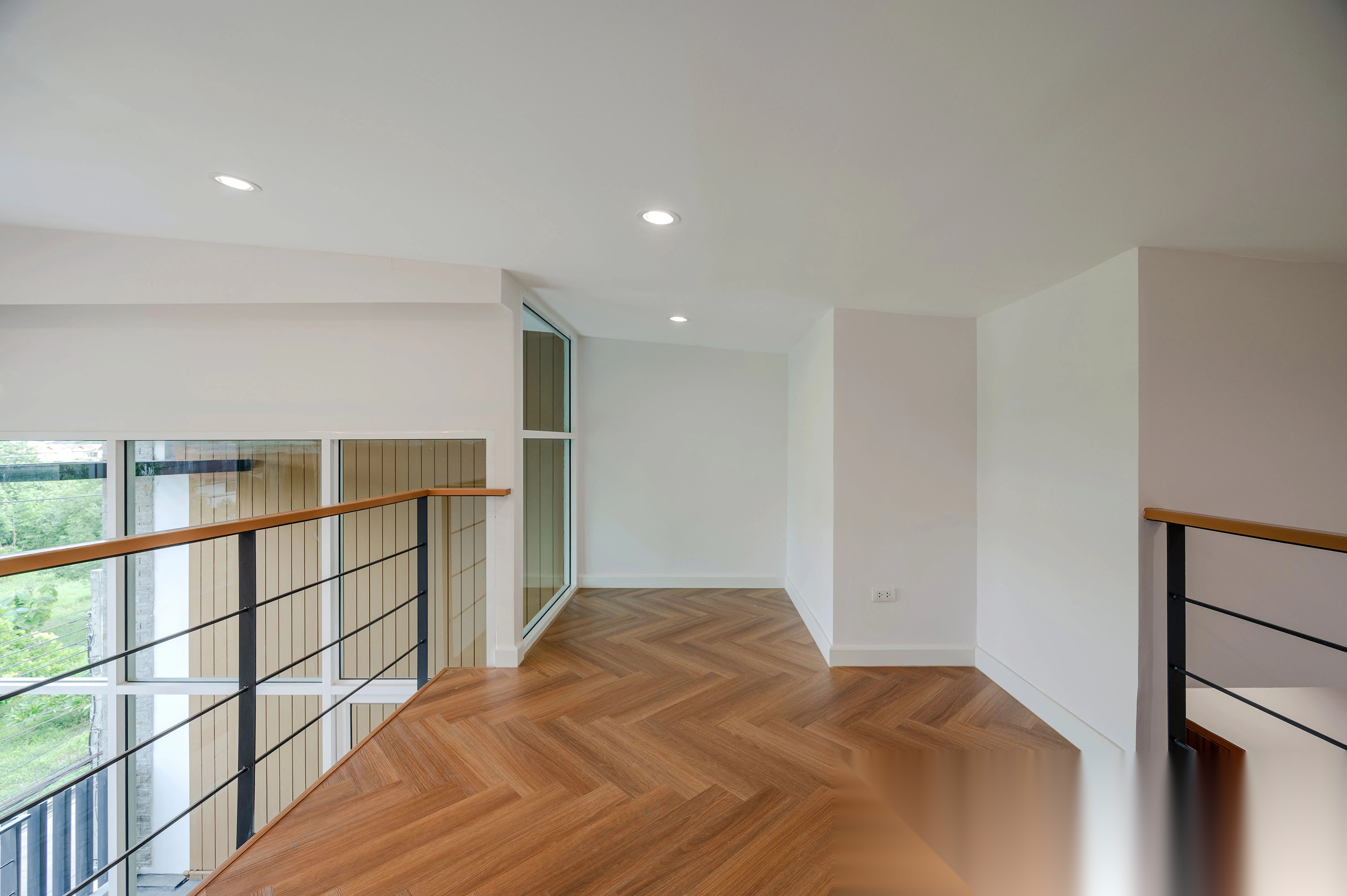 Modern Loft style 3-story townhome with 4 bedrooms — photo 5
