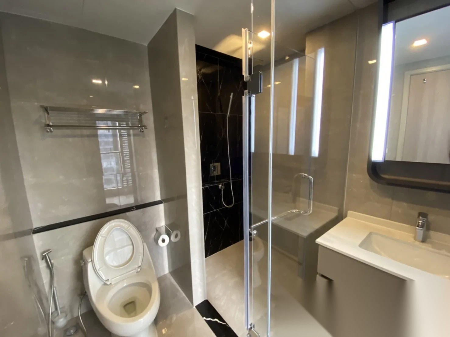 2 Bedroom Condo for sale at One 9 Five Asoke - Rama 9 — photo 5