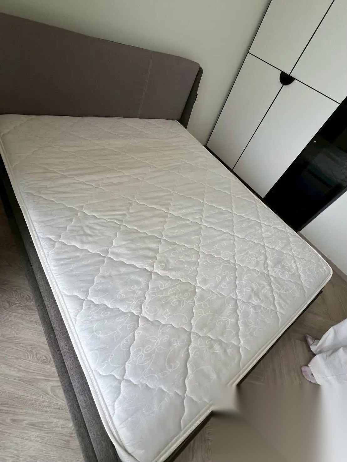 Studio Condo for sale at Chapter Charoennakorn-Riverside — photo 2