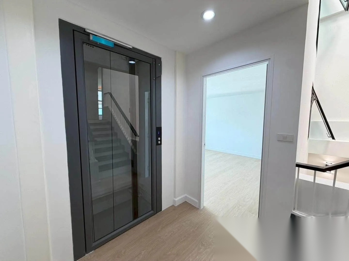 4 Bedroom House for sale at Prominent Place — photo 3