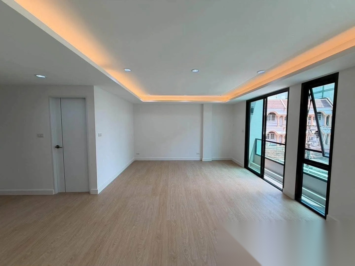 4 Bedroom House for sale at Prominent Place — photo 5