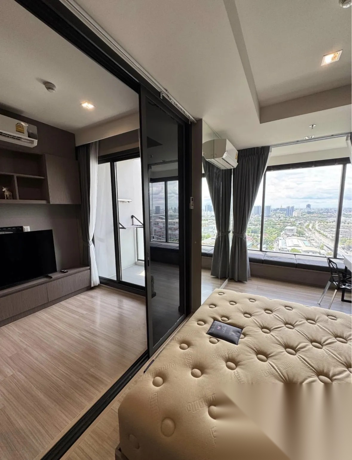1 Bedroom Condo for sale at M Jatujak — photo 1