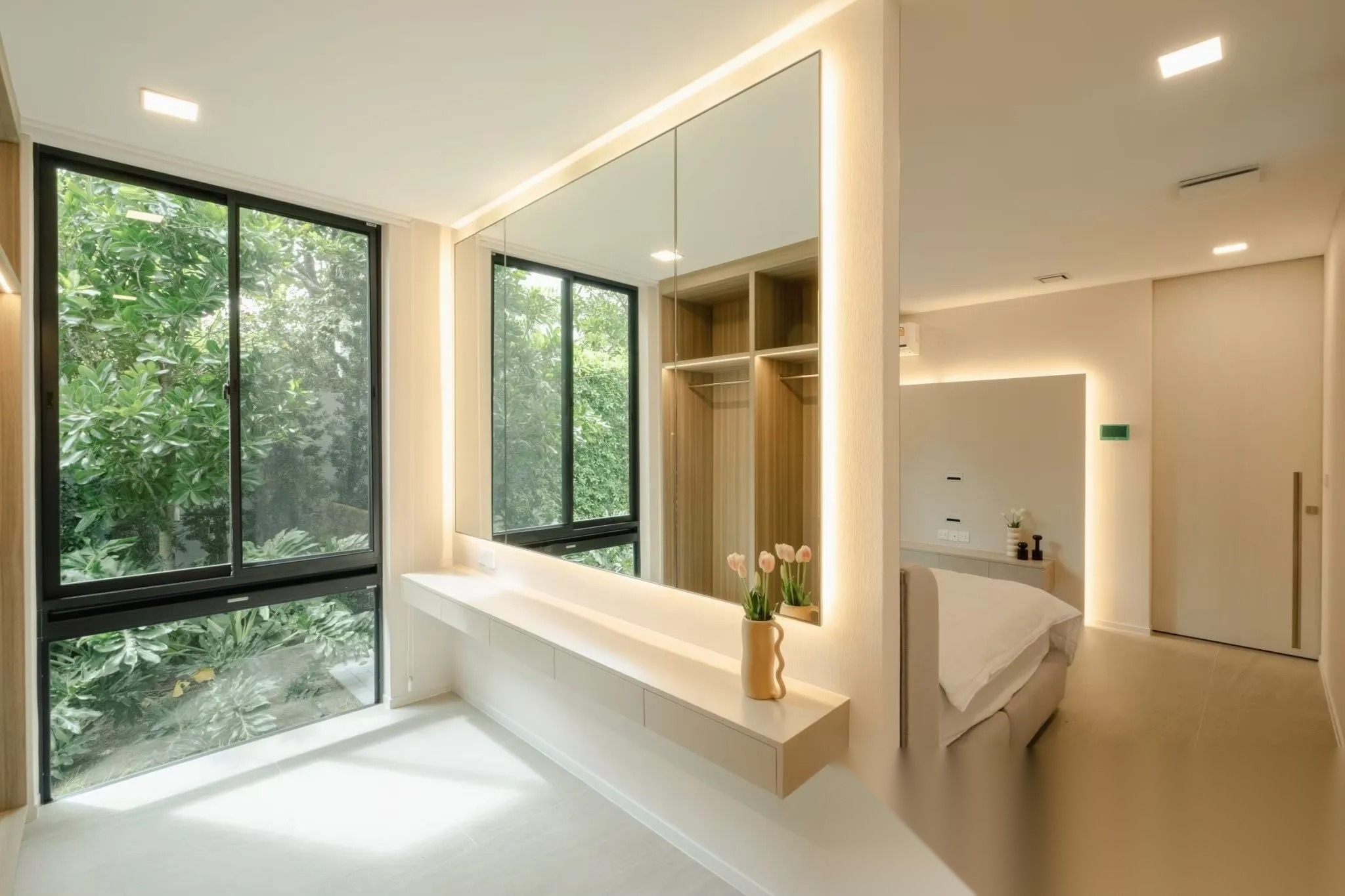 4 Bedroom House for sale at VIVE Krungthep Kreetha — photo 5