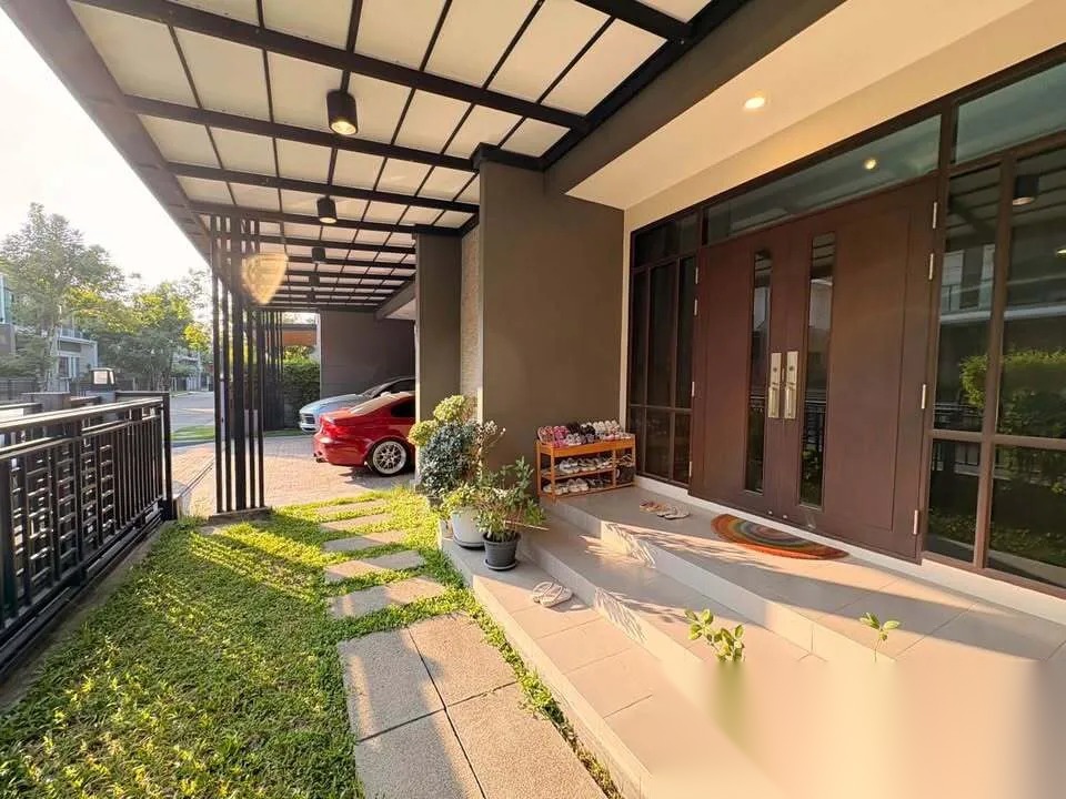 4 Bedroom House for sale at The City Pattanakarn — photo 2
