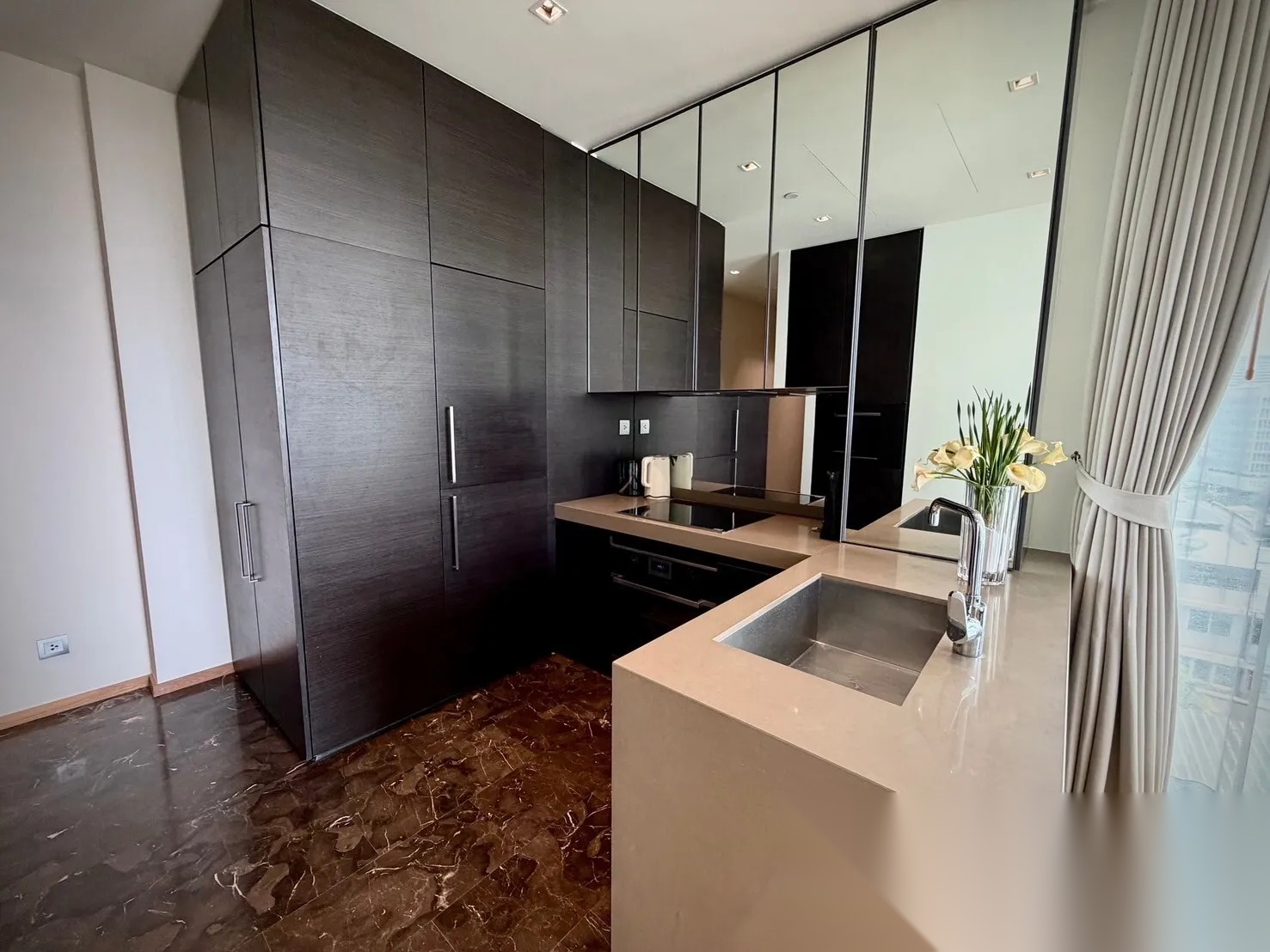 2 Bedroom Condo for sale at 28 Chidlom — photo 5