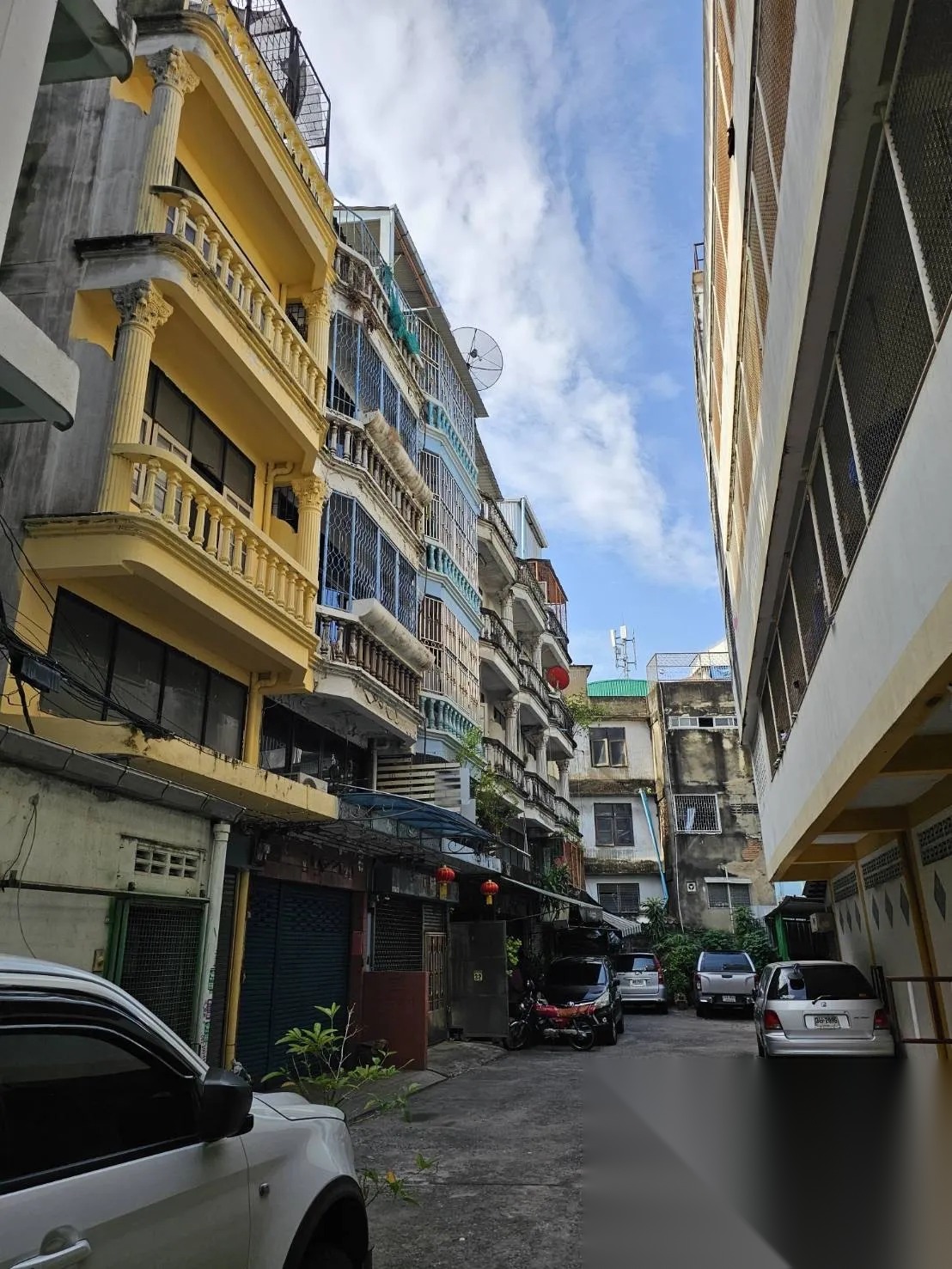 Renovated 5-Storey Commercial Building — photo 2