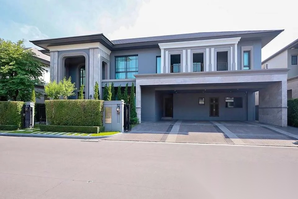 4 Bedroom House for sale at Grand Bangkok Boulevard Krungthepkritha — photo 1