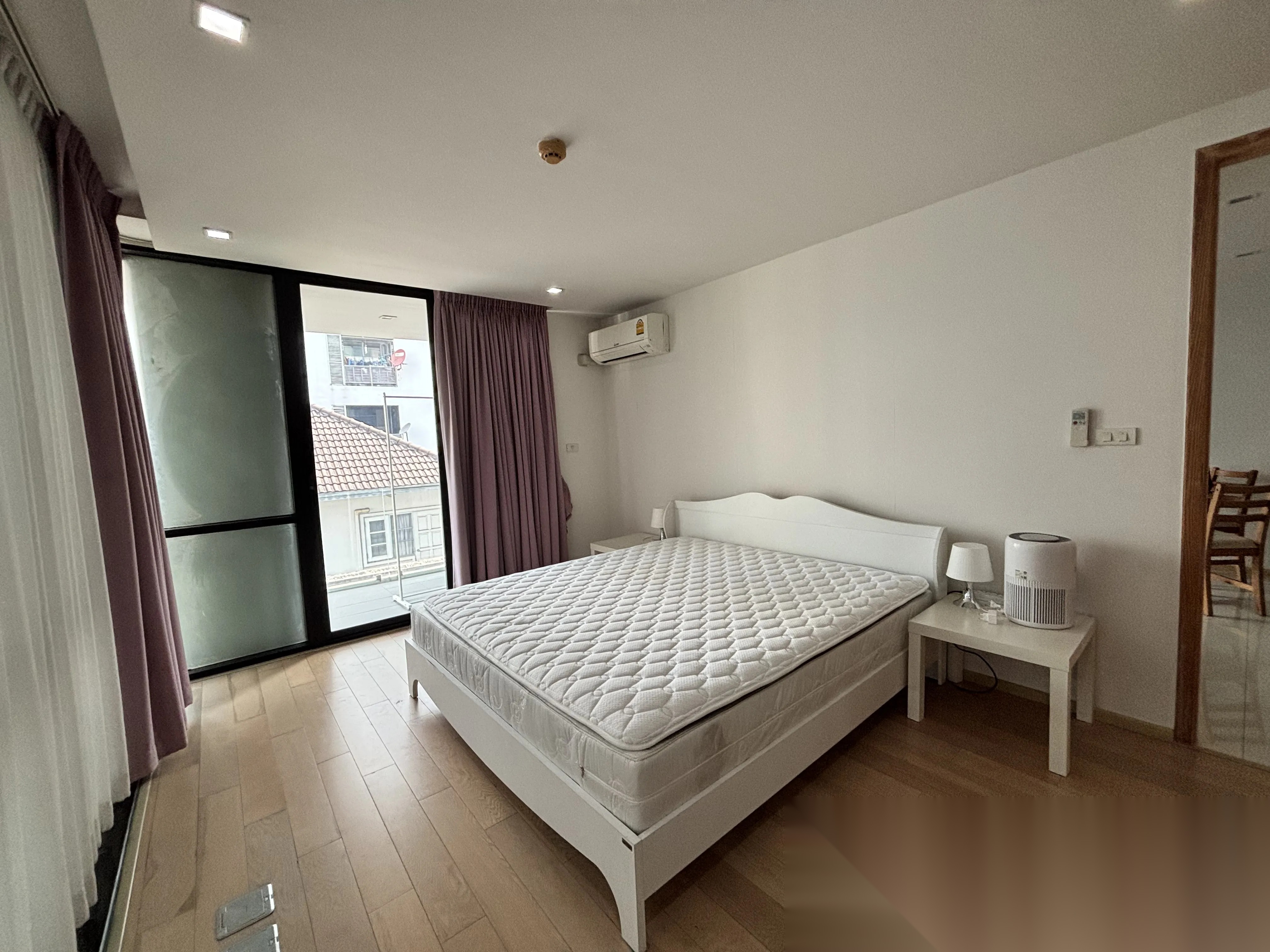 1 Bedroom Condo for sale at SOCIO Ruamrudee — photo 2