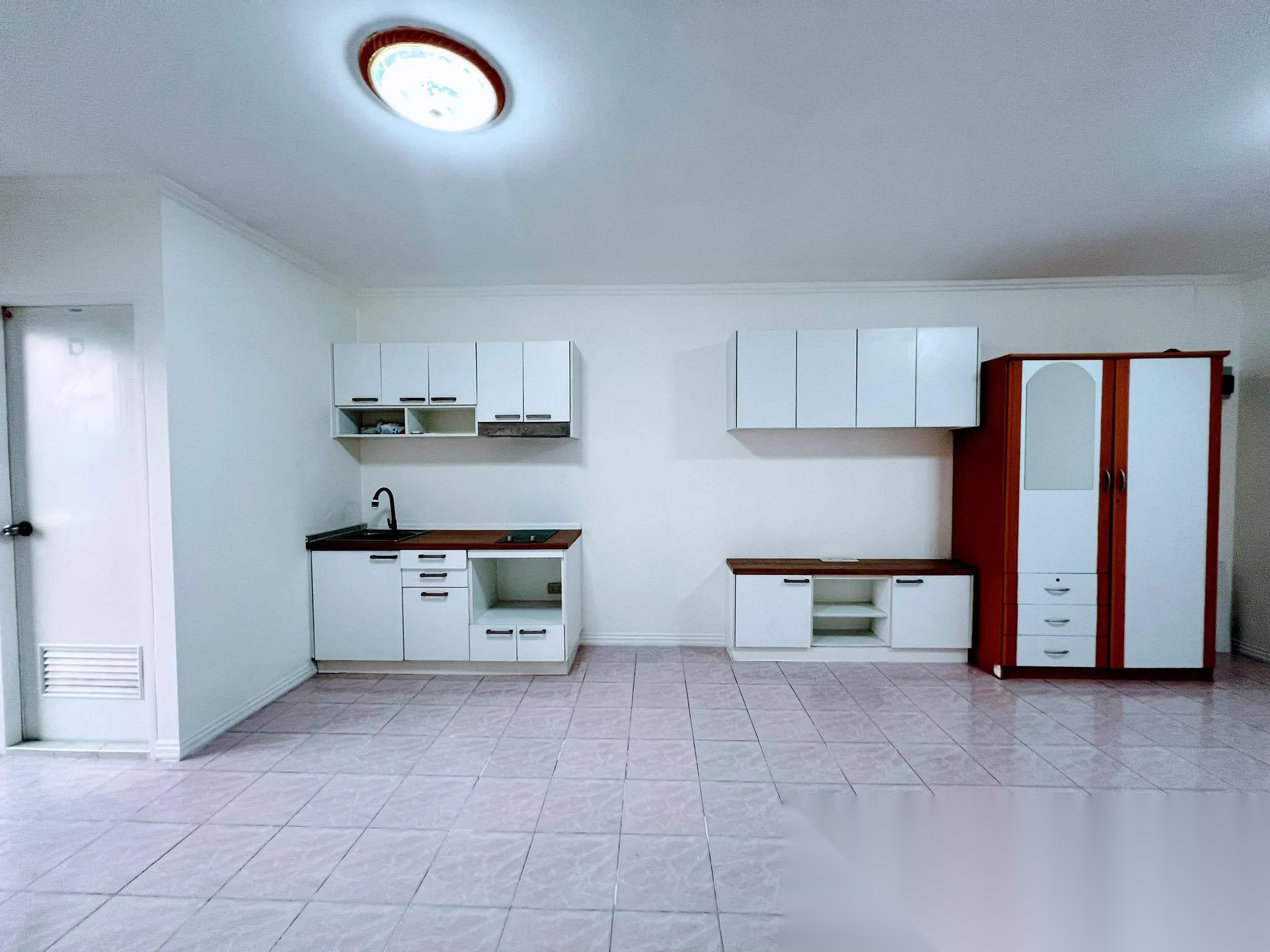 Studio Condo for sale at Piamrak Residence Condo — photo 1