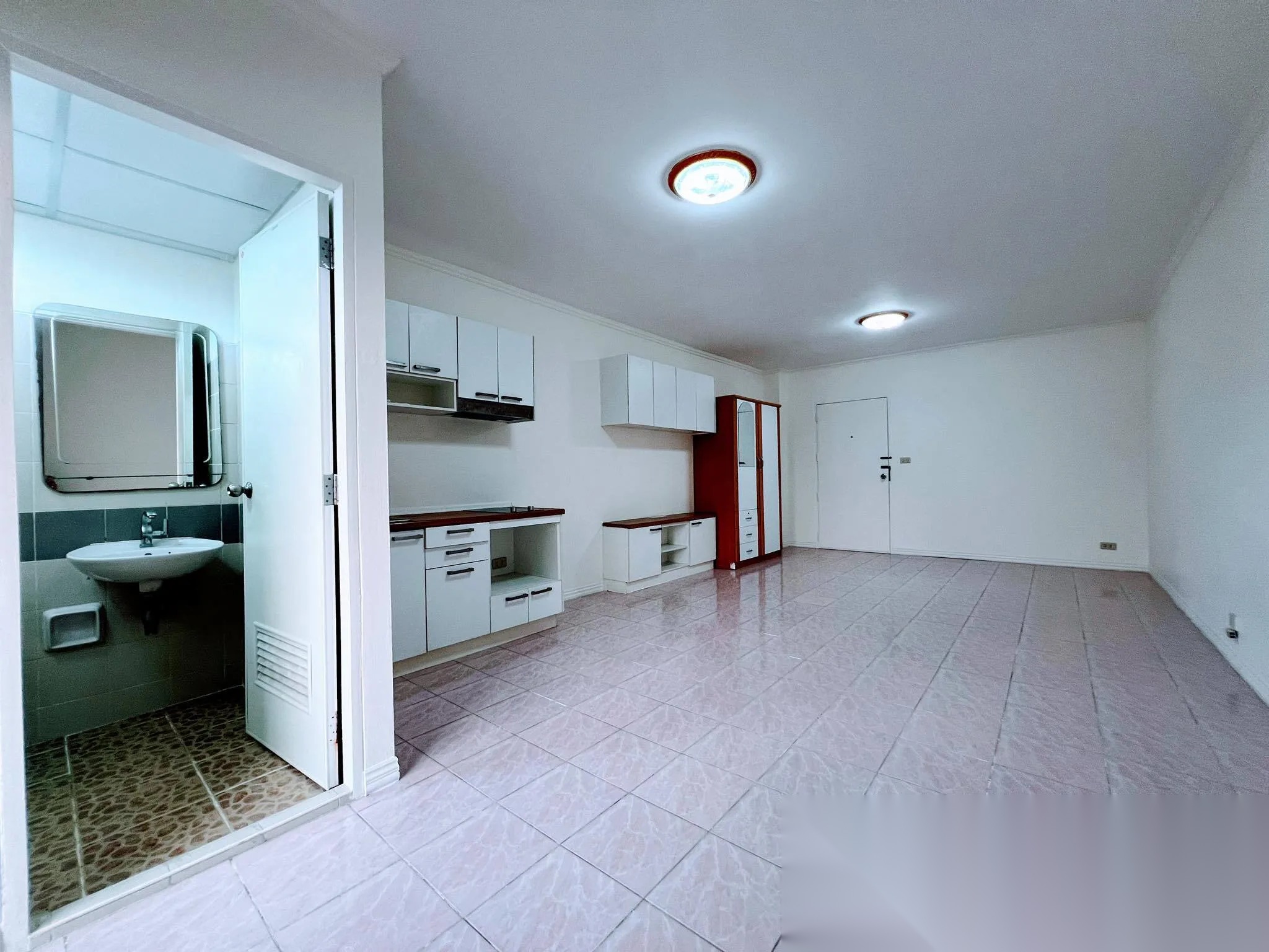 Studio Condo for sale at Piamrak Residence Condo — photo 5