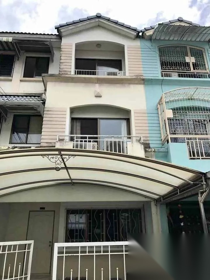 3 Bedroom Townhouse for sale at Baan Klang Muang Rama 9 Soi 43 — photo 1