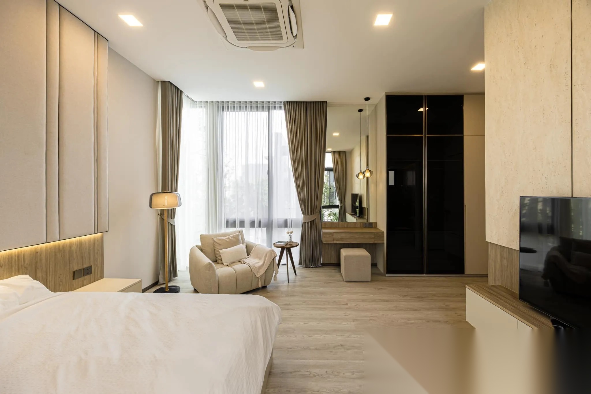 4 Bedroom House for sale at VIVE Krungthep Kreetha — photo 4
